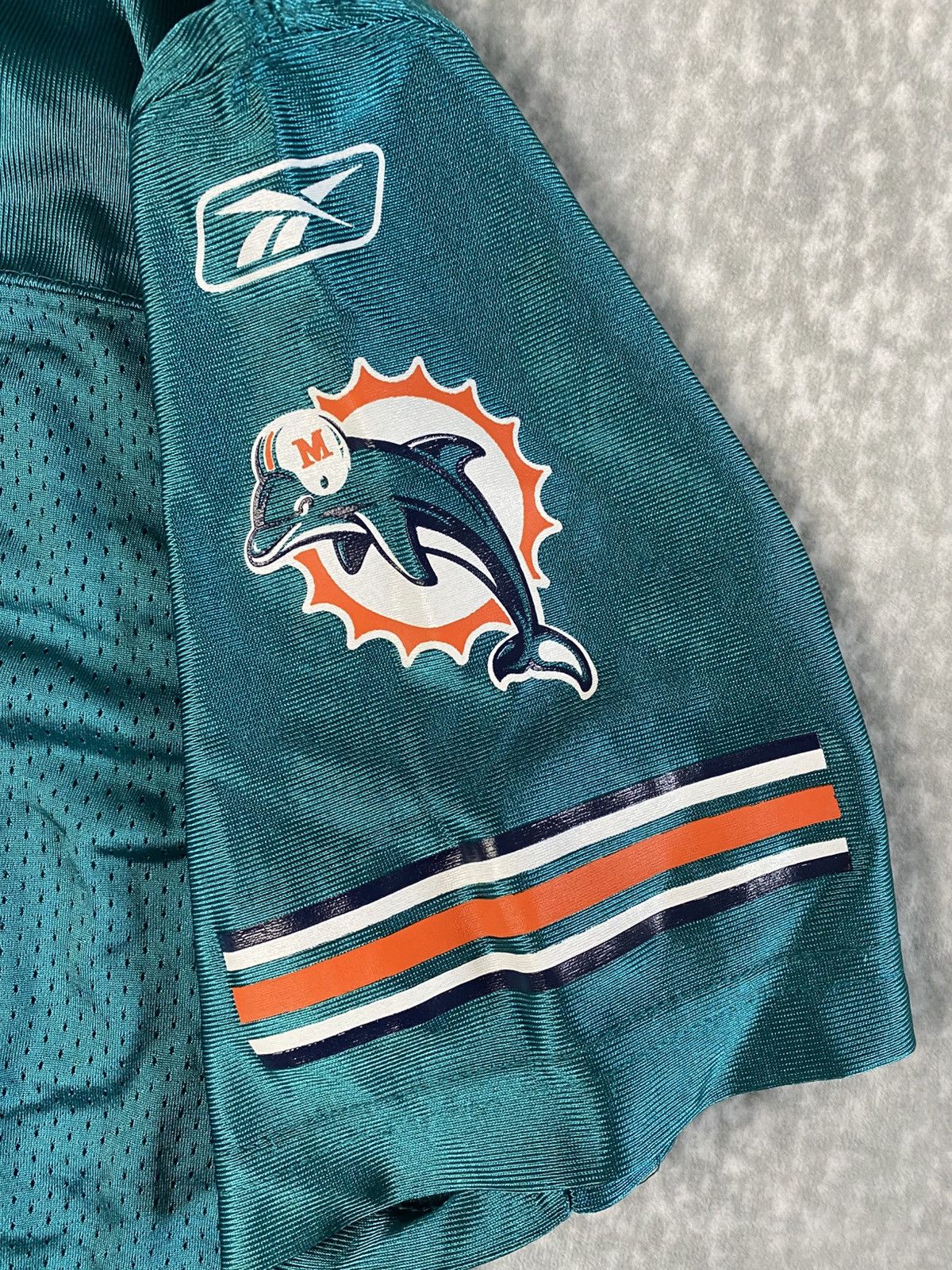 Reebok Vintage Miami Dolphins 99 Taylor Reebok NFL jersey Size US XL / EU 56 / 4 - 5 Thumbnail