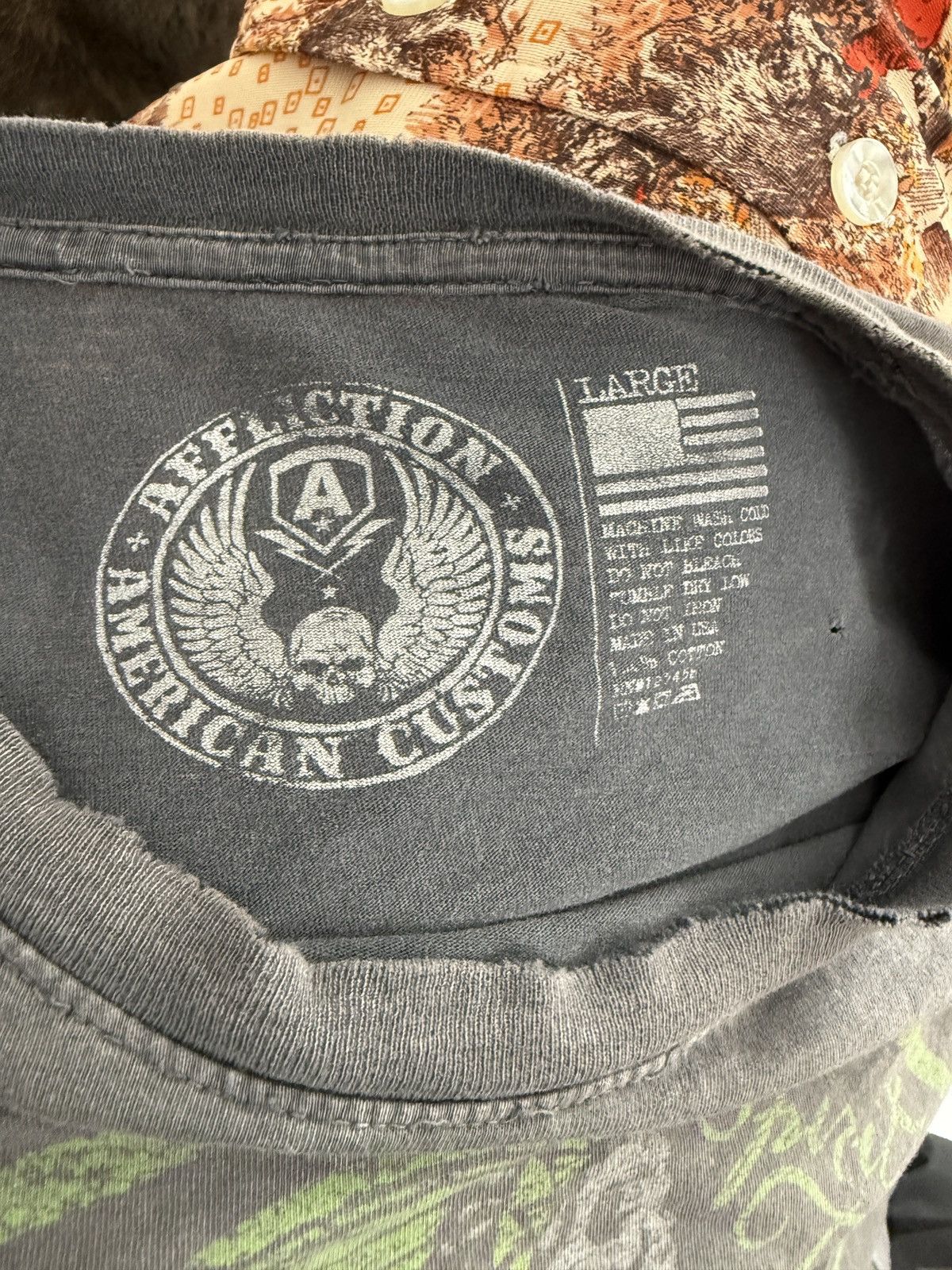 Vintage Vintage Y2K Affliction American Customs Thrashed Graphic Tee Size US L / EU 52-54 / 3 - 3 Thumbnail