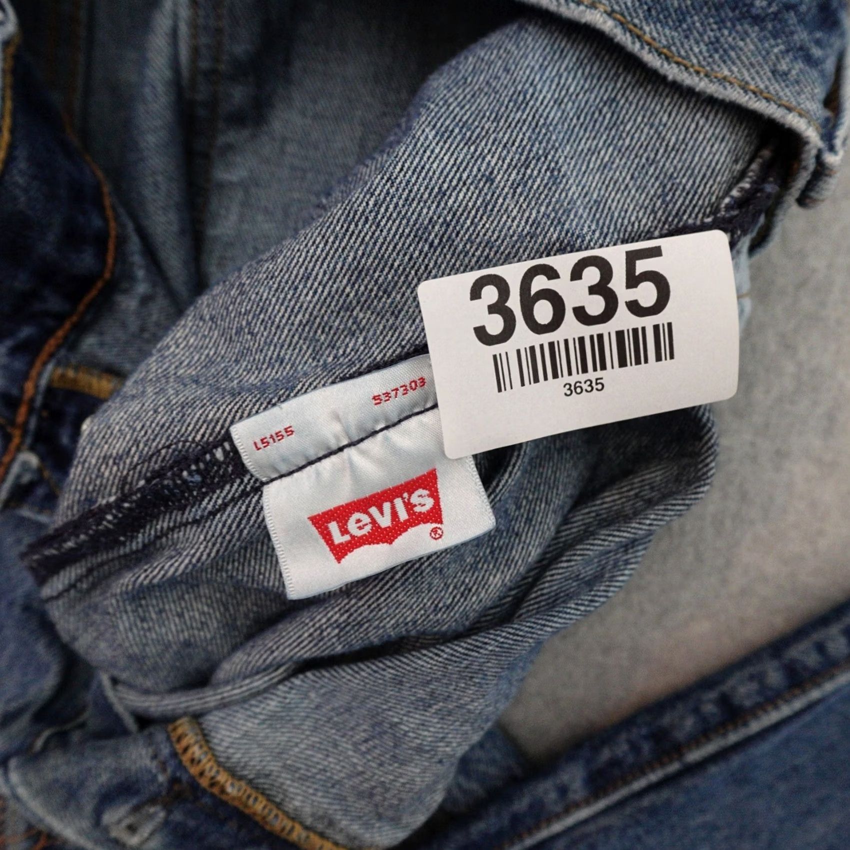 Levi's VINTAGE Levi's 501 Jeans Mens 38 Blue Denim Button Fly Straight Jeans Mens 38 Inseam 32 Blue Size US 38 / EU 54 - 4 Thumbnail