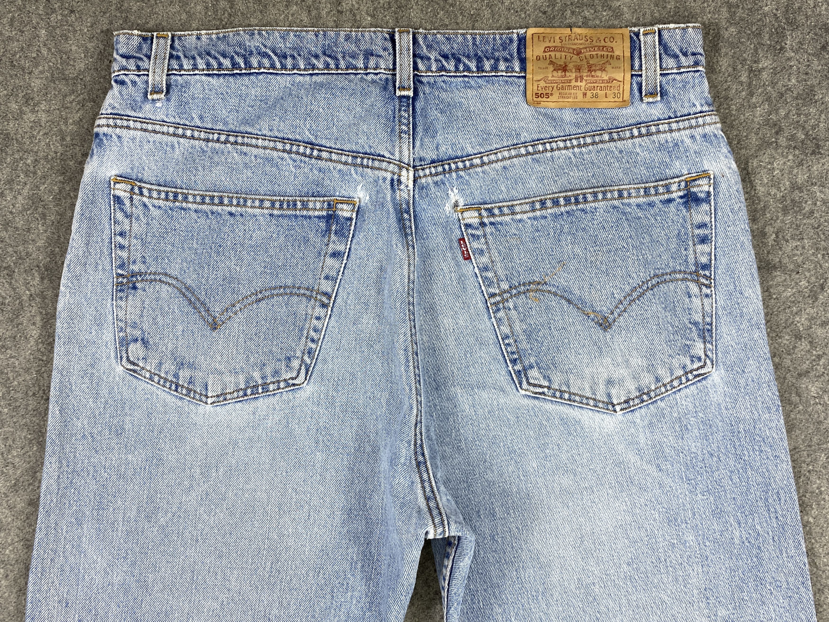 Levi's Blue Wash Vintage Levi's 505 Jeans 37x30.5 Denim -JN1835 Size US 37 - 4 Thumbnail