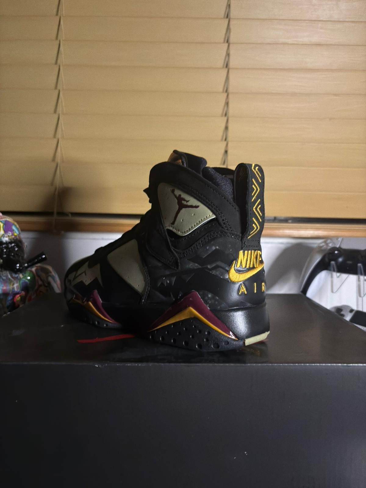 Jordan Brand Nike Air Jordan 7 Retro SE "Black Olive" Size US 11 / EU 44 - 5 Thumbnail