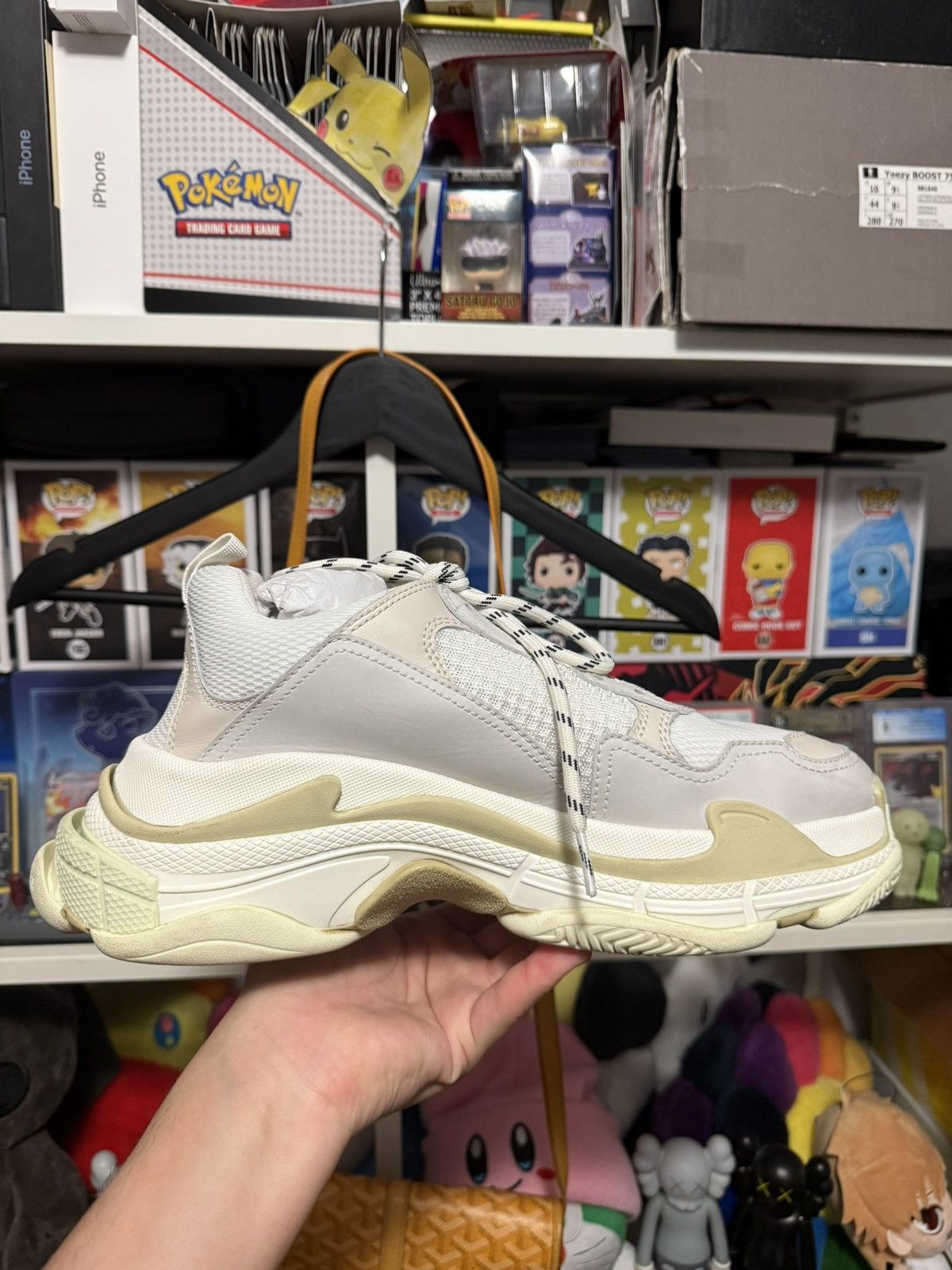 Balenciaga Balenciaga Triple S Cream White 43 Size US 9 / EU 42 - 10 Thumbnail