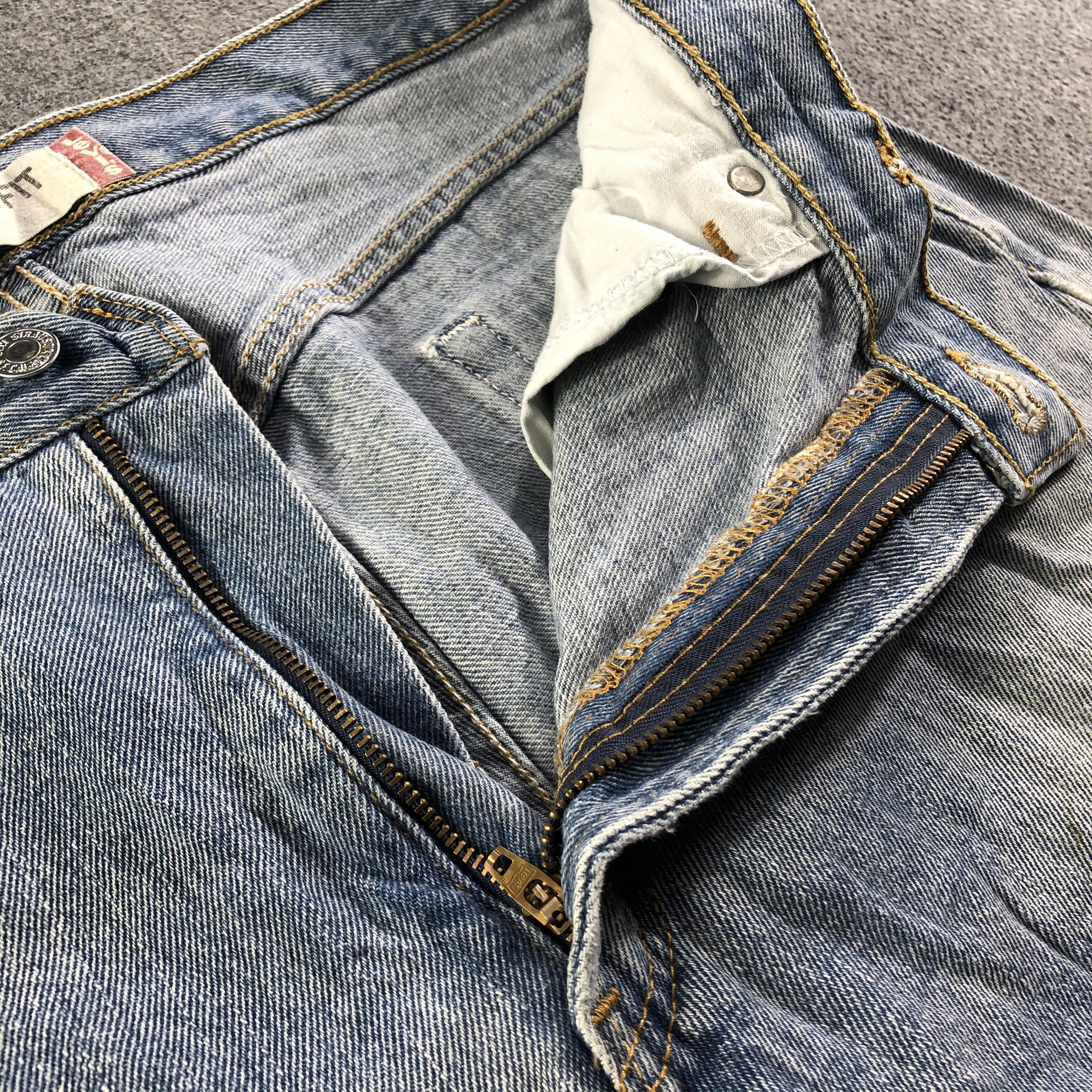Levi's Vintage Levis 505 Jeans-J3242 Size US 37 - 8 Thumbnail