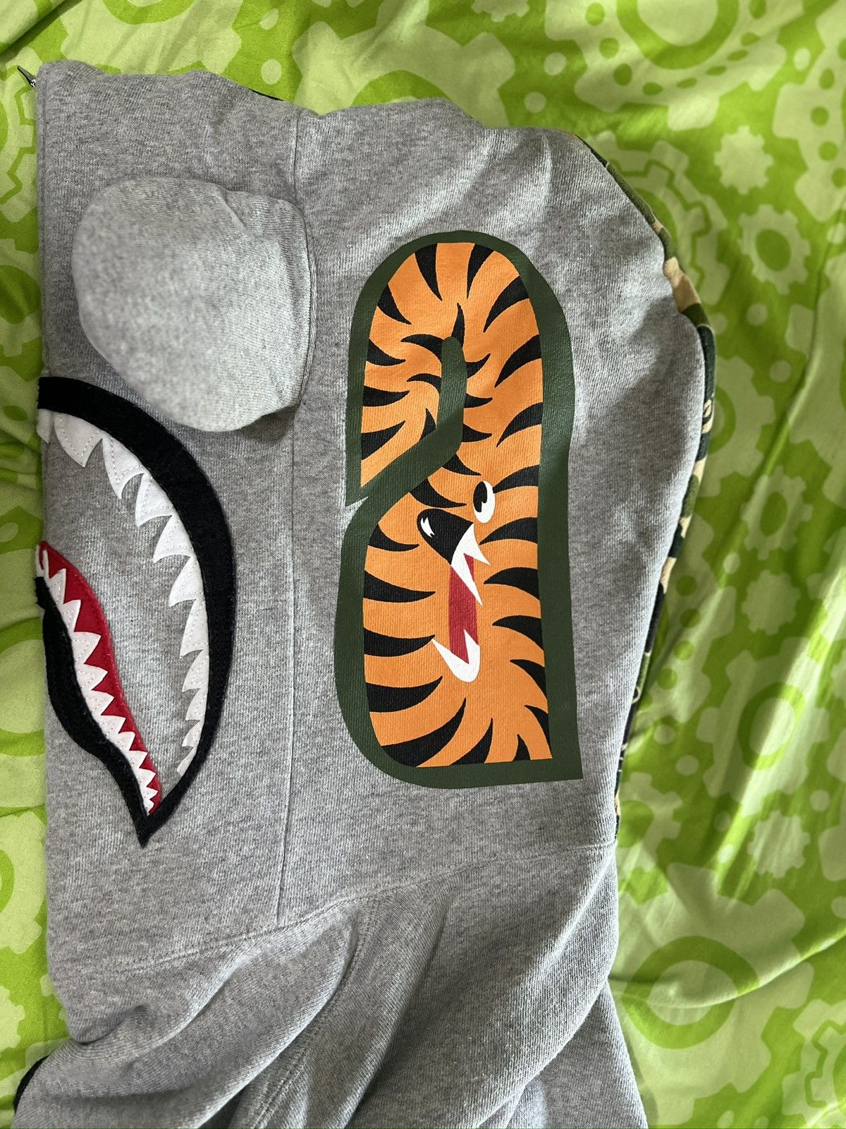 Bape × Medicom Toy Bape x Medicom Be@r Shark Full Zip Hoodie Size US M / EU 48-50 / 2 - 4 Thumbnail