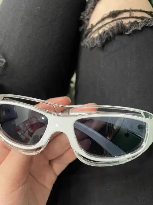 VIBE High quality retro punk futuristic tech sunglasses Size ONE SIZE - 5 Thumbnail