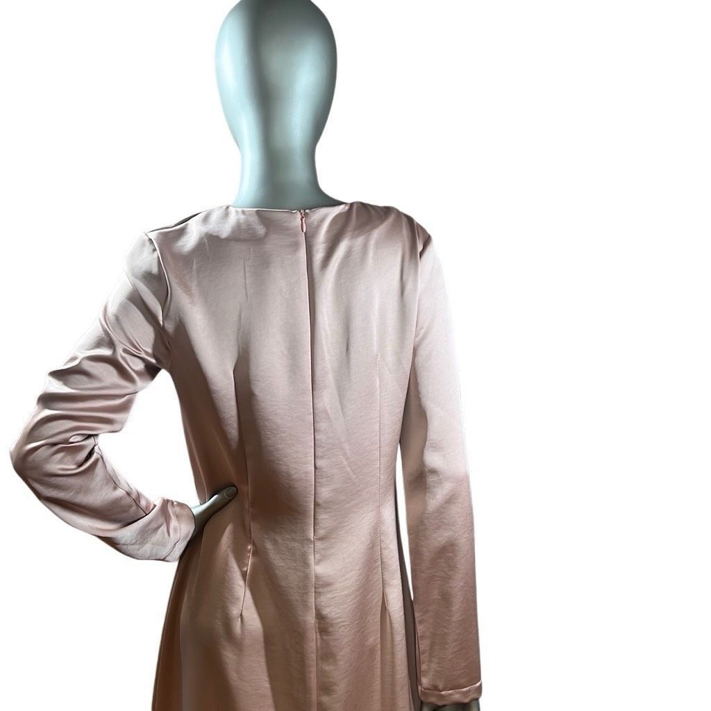 Blush NWT SOALLURE Satin Blush Long Trapeze Dress (004) Size M / US 6-8 / IT 42-44 - 9 Thumbnail
