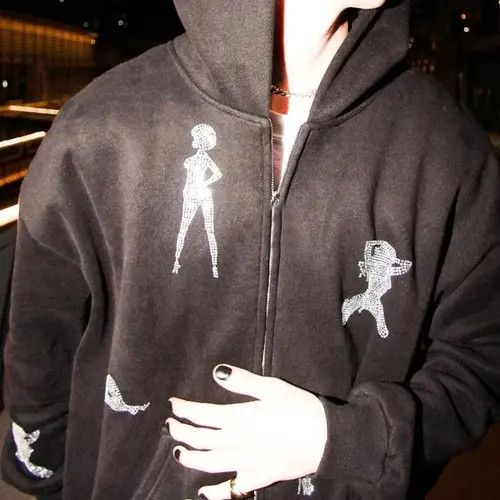 VIBE Streetwear Y2k print girl Oversize Rhinestones Zip Up Hoodie Size US L / EU 52-54 / 3 - 4 Thumbnail