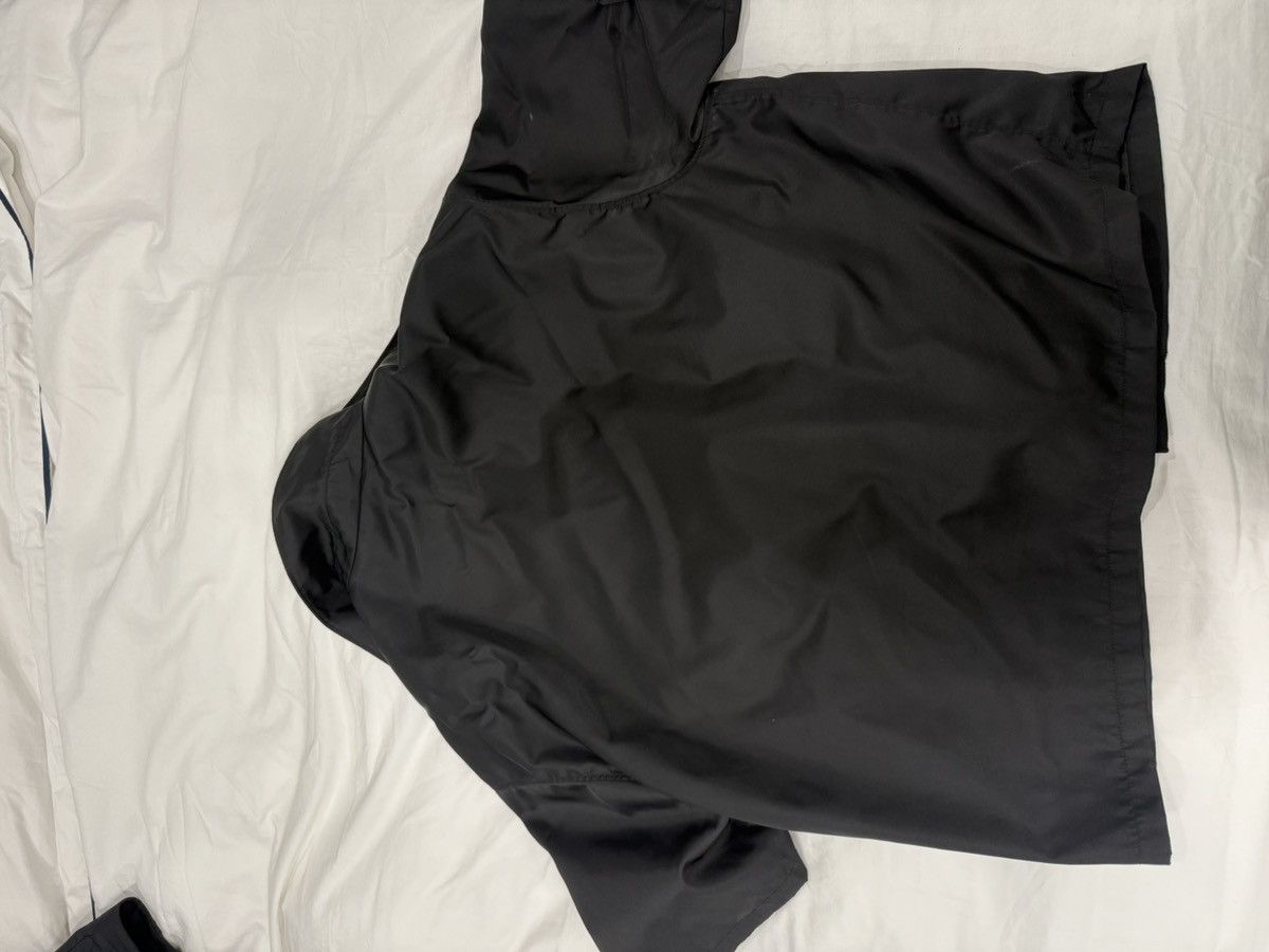 Prada Prada Re-Nylon Short-Sleeved Shirt Size US M / EU 48-50 / 2 - 10 Thumbnail