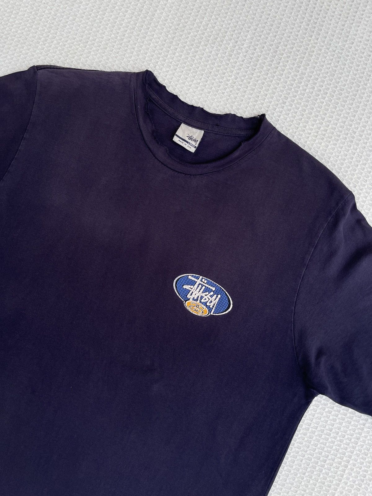 Stussy Vintage 90s Thrashed🔥STUSSY USA🔥Big Logo Sun Faded Tshirt Size US L / EU 52-54 / 3 - 12 Thumbnail
