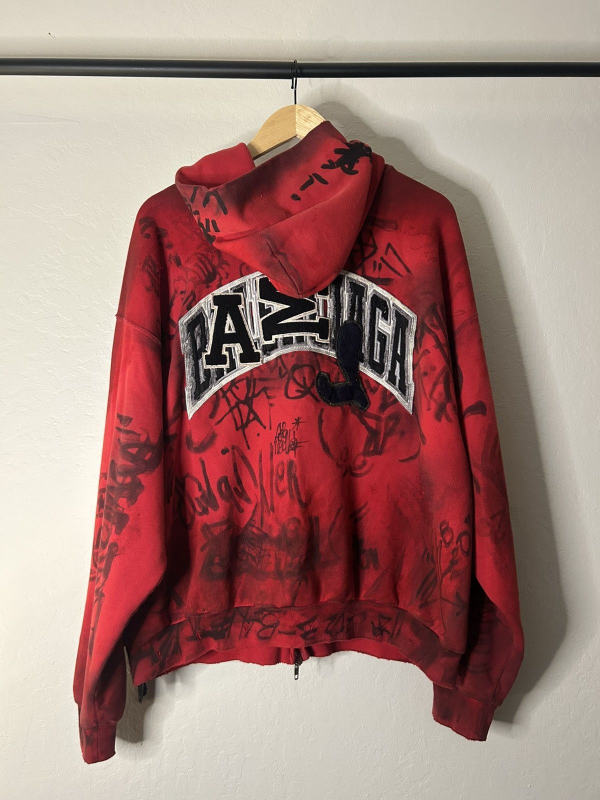 Balenciaga Red Balenciaga Skater Zip Up Hoodie Size US S / EU 44-46 / 1 - 2 Thumbnail