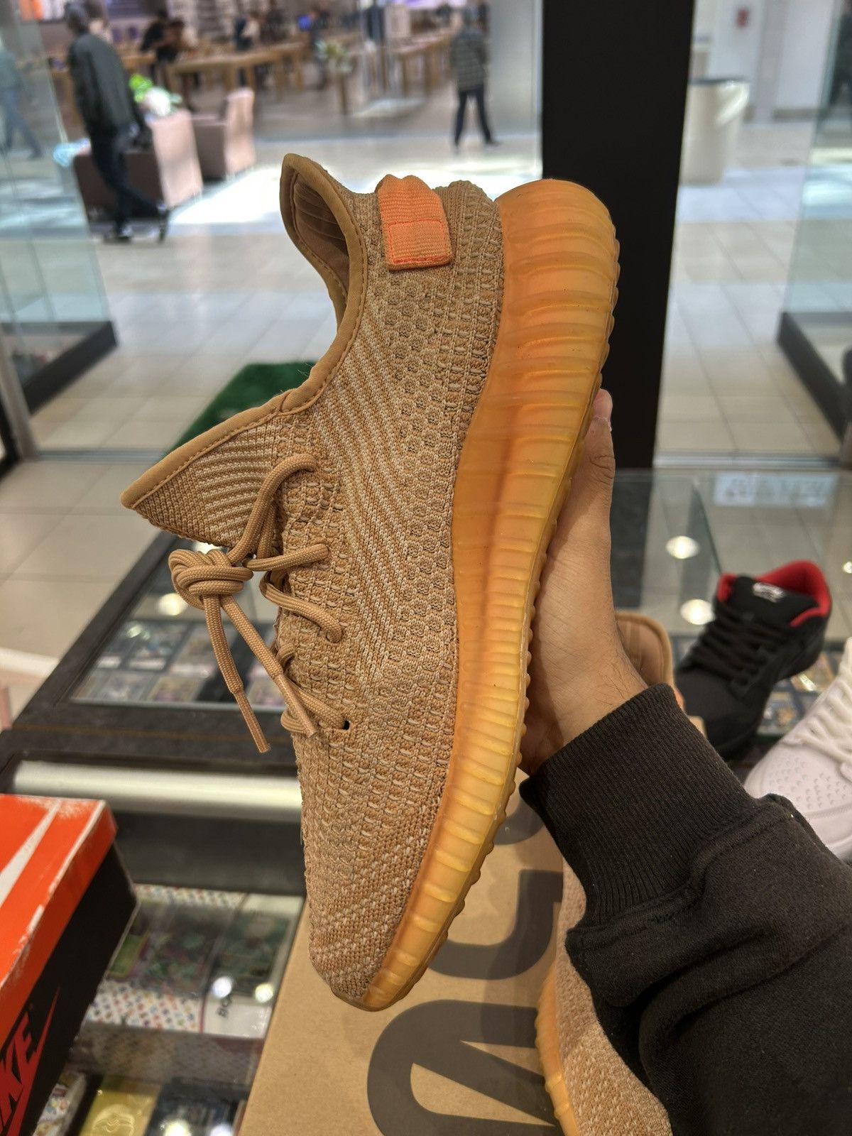 Yeezy Adidas yeezy 350 boost clay Size US 12 / EU 45 - 8 Thumbnail