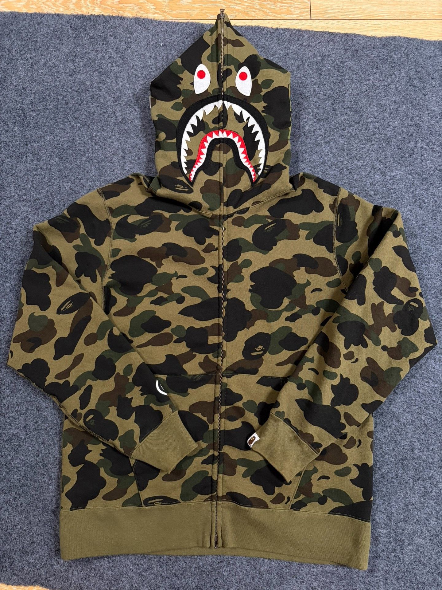 Bape Bape Multi Shark Sweatshirt Pullover Size US XL / EU 56 / 4 - 1 Thumbnail
