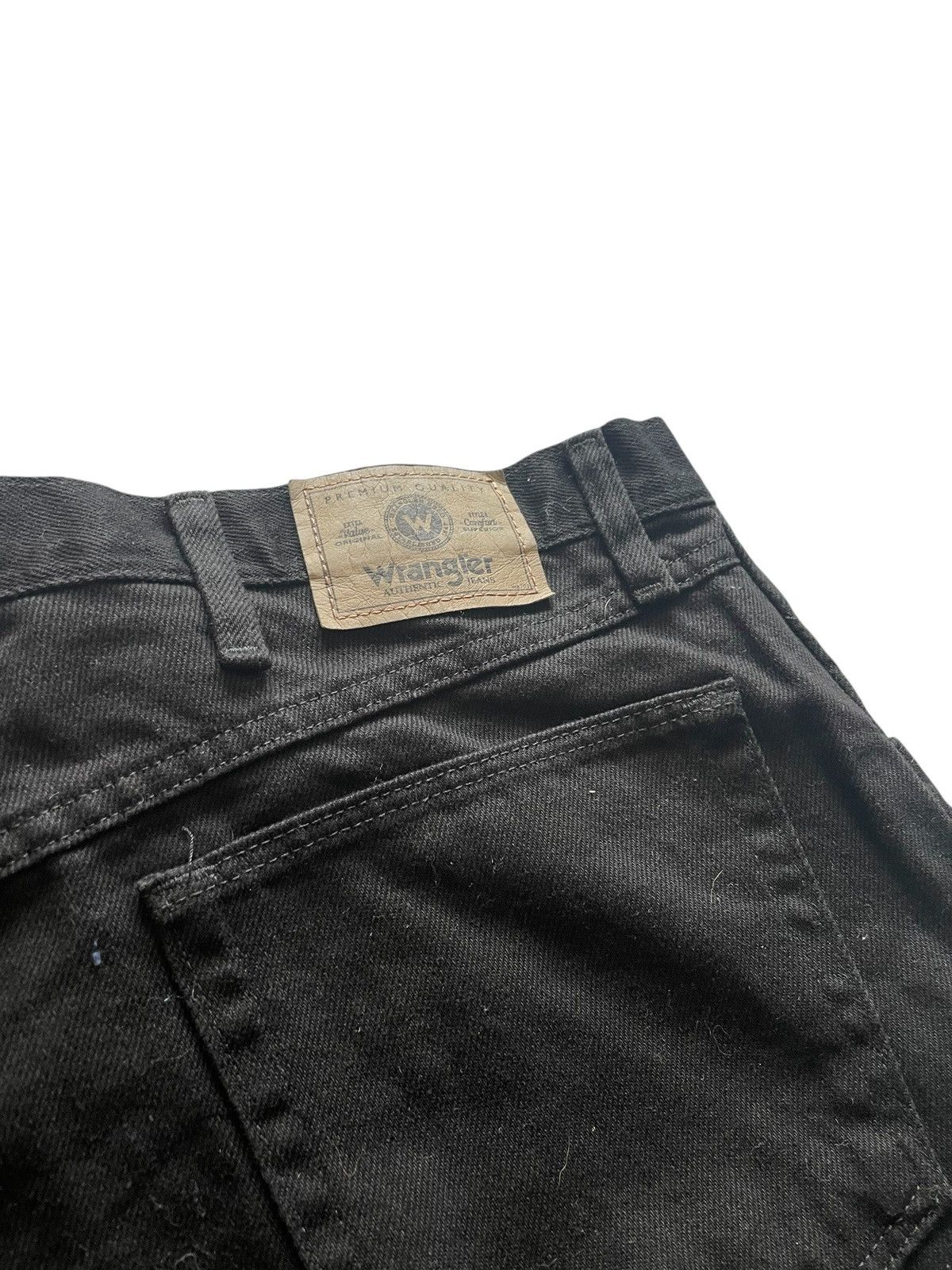 Wrangler Vintage Y2K Wrangler black denim jorts shorts 38 irregular Size US 38 / EU 54 - 6 Thumbnail