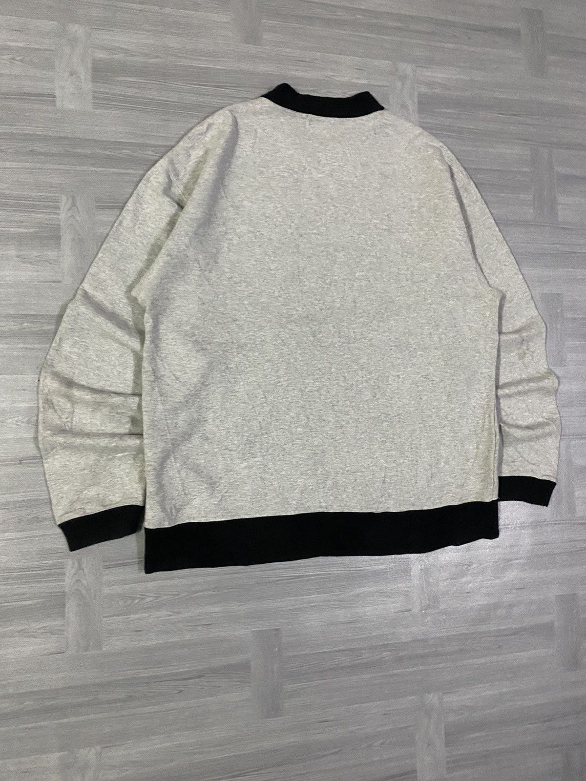 Xlarge XLarge Sweatshirt With Contrasting Design Kangaroo Pocket Size US L / EU 52-54 / 3 - 17 Thumbnail