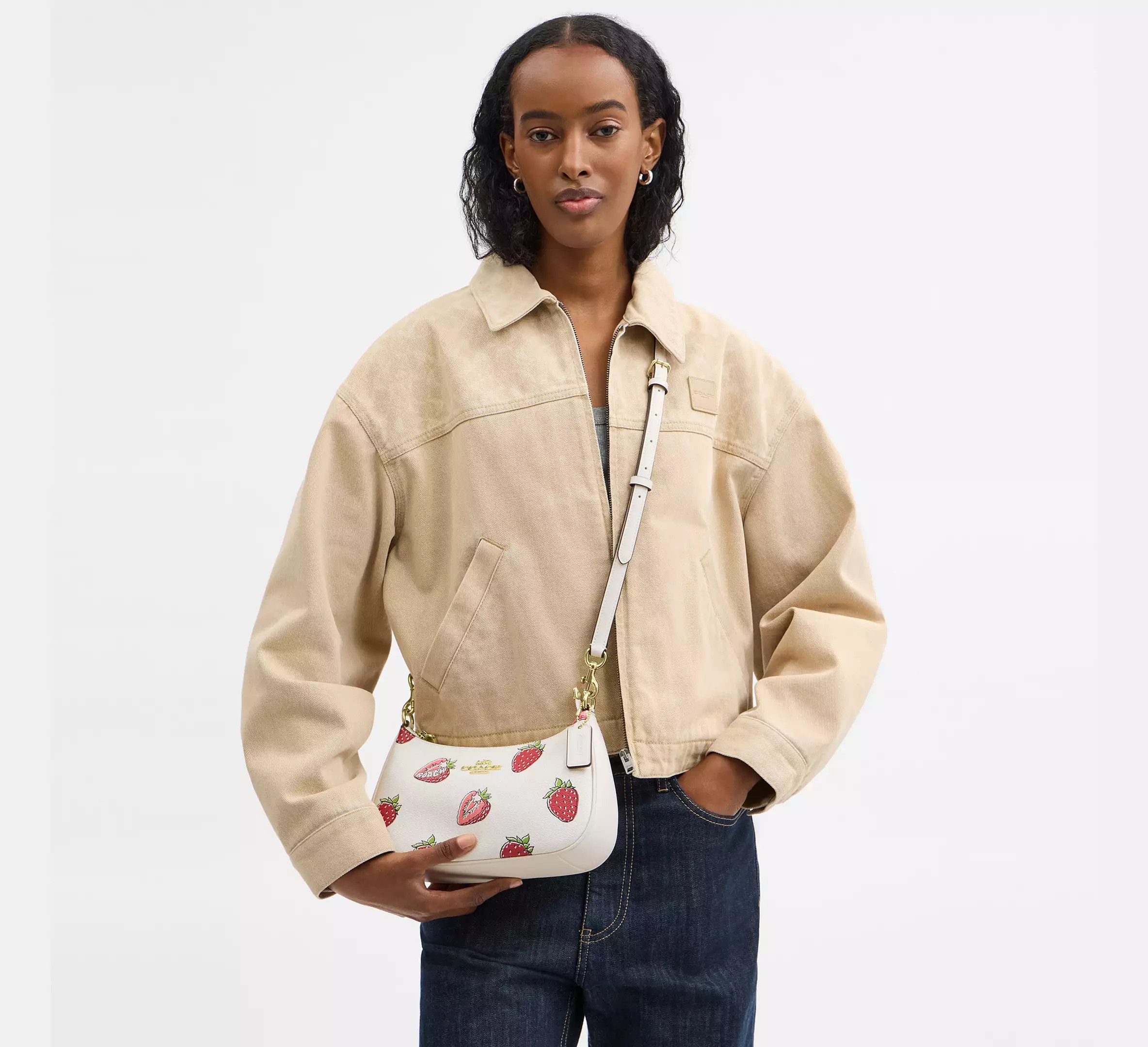 Coach NWT Coach Teri Shoulder Bag With Strawberry Print CAL62 Size ONE SIZE - 11 Thumbnail