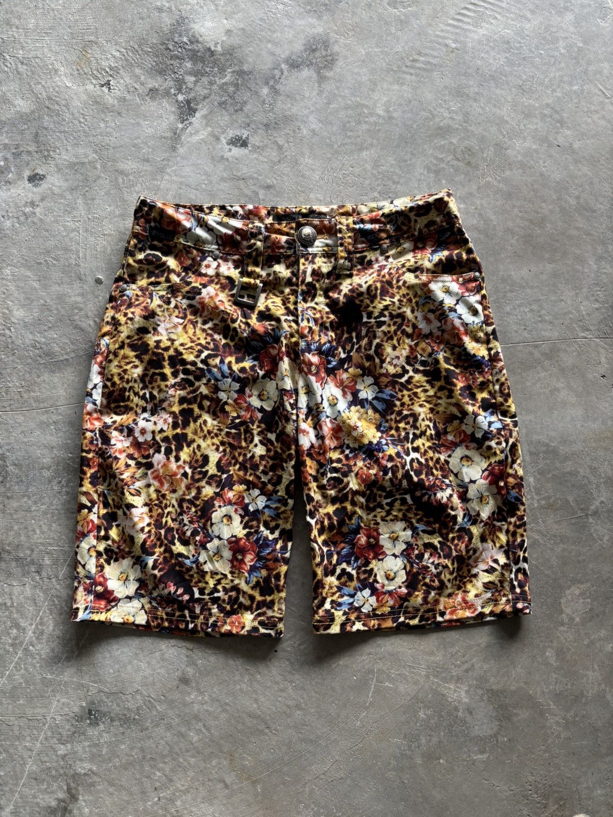 20471120 × Hysteric Glamour × If Six Was Nine Crazy XFRM leopard flower overprint short punk rockstar Size US 32 / EU 48 - 1 Thumbnail