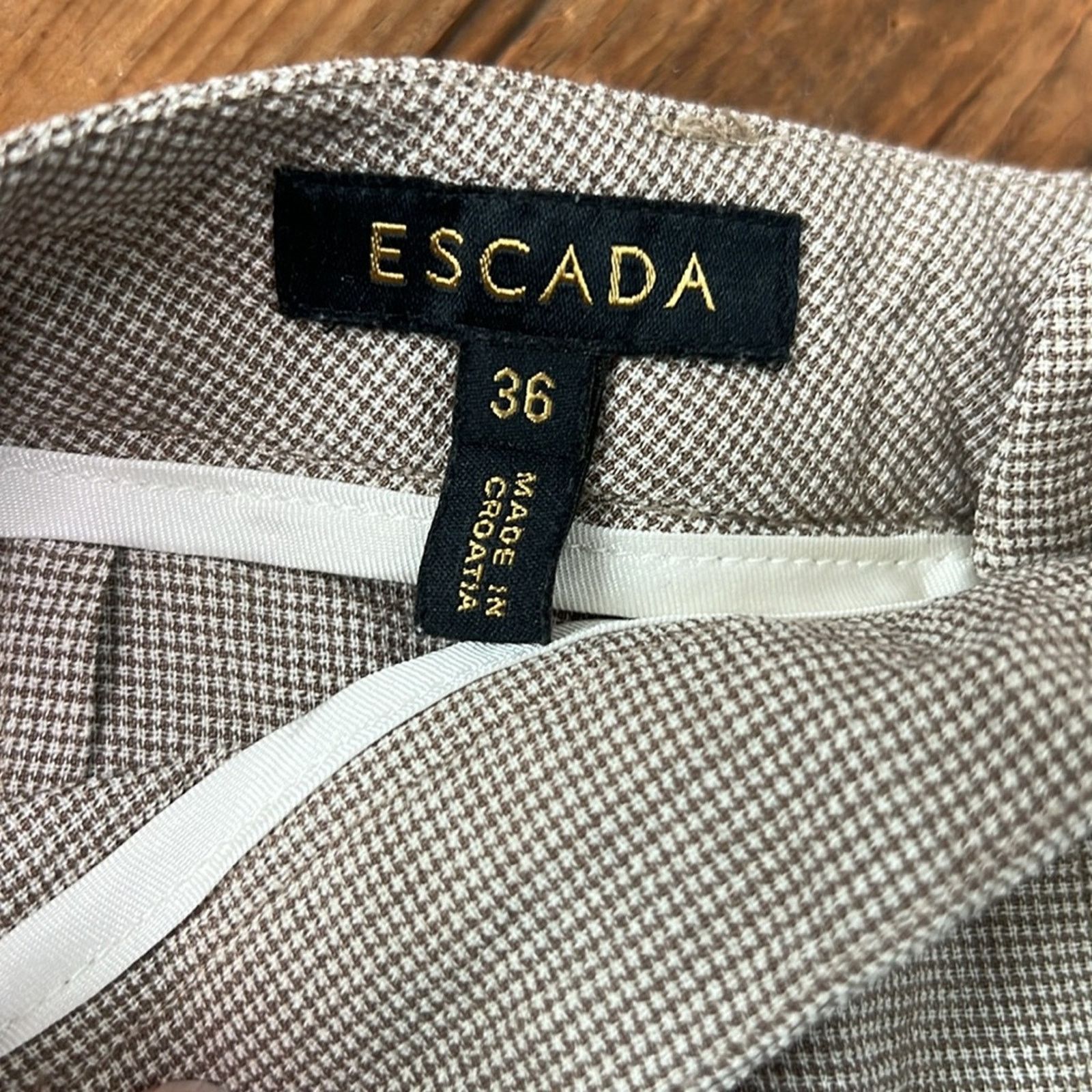 Escada Women’s Escada silk pants zip ankle brown rescue me euro Size 28" / US 6 / IT 42 - 7 Thumbnail