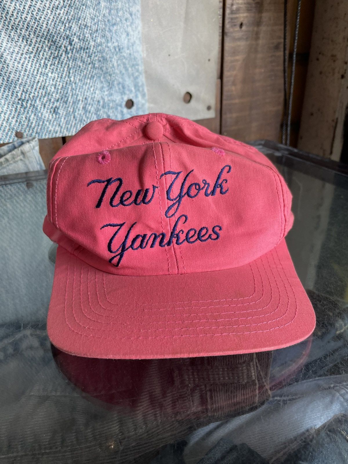 New York Yankees Vintage New York Yankees MLB Trucker cap 80’s made in Taiwan Size ONE SIZE - 3 Thumbnail