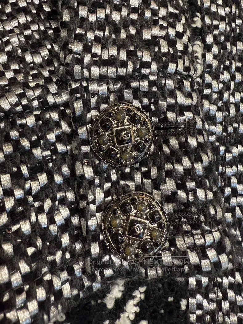 Chanel Chanel Hooded jacket with a thousand-bird check stitching Size XS / US 0-2 / IT 36-38 - 3 Thumbnail