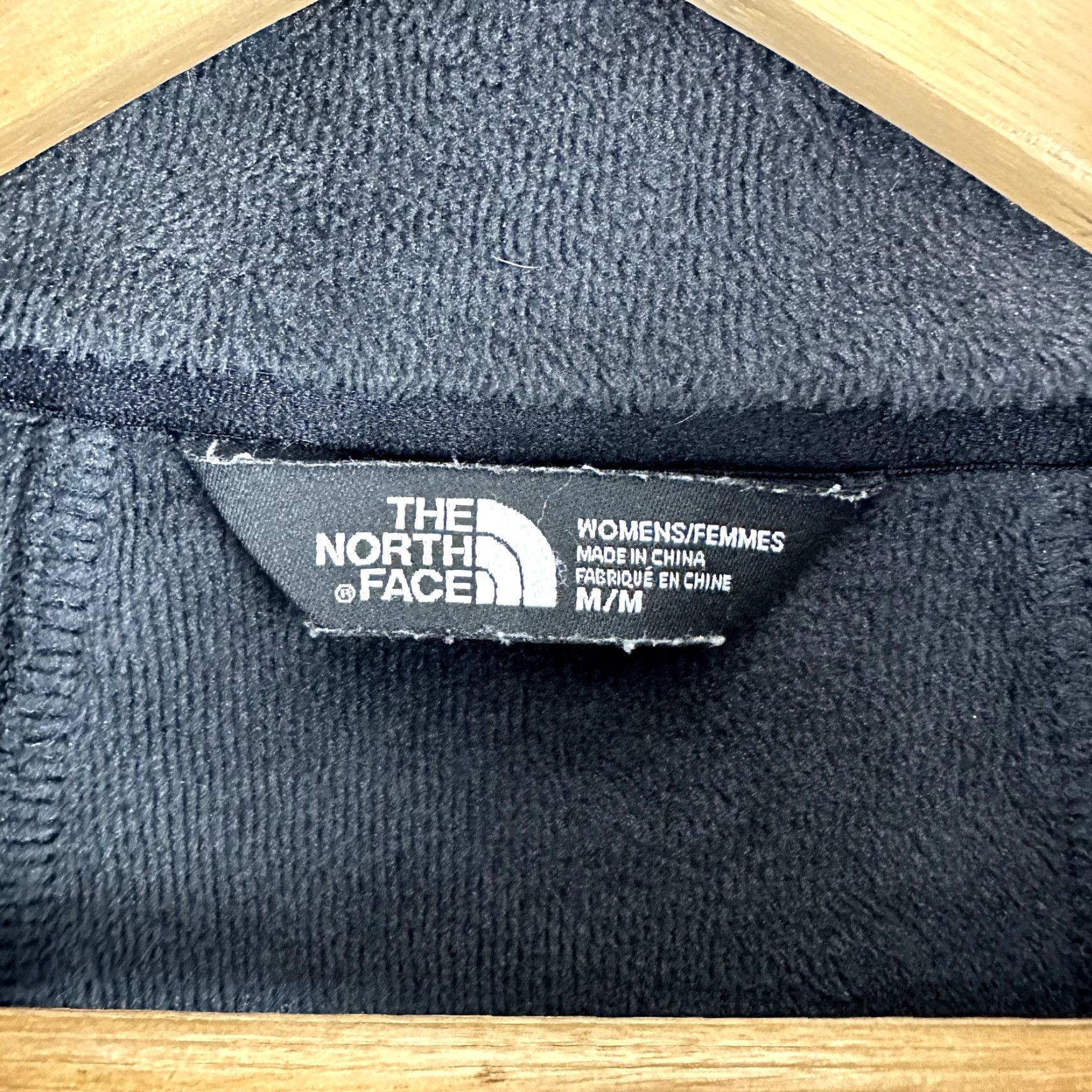 The North Face The North Face Jacket Womens Medium Gray Full Zip Fleece Size M / US 6-8 / IT 42-44 - 3 Thumbnail