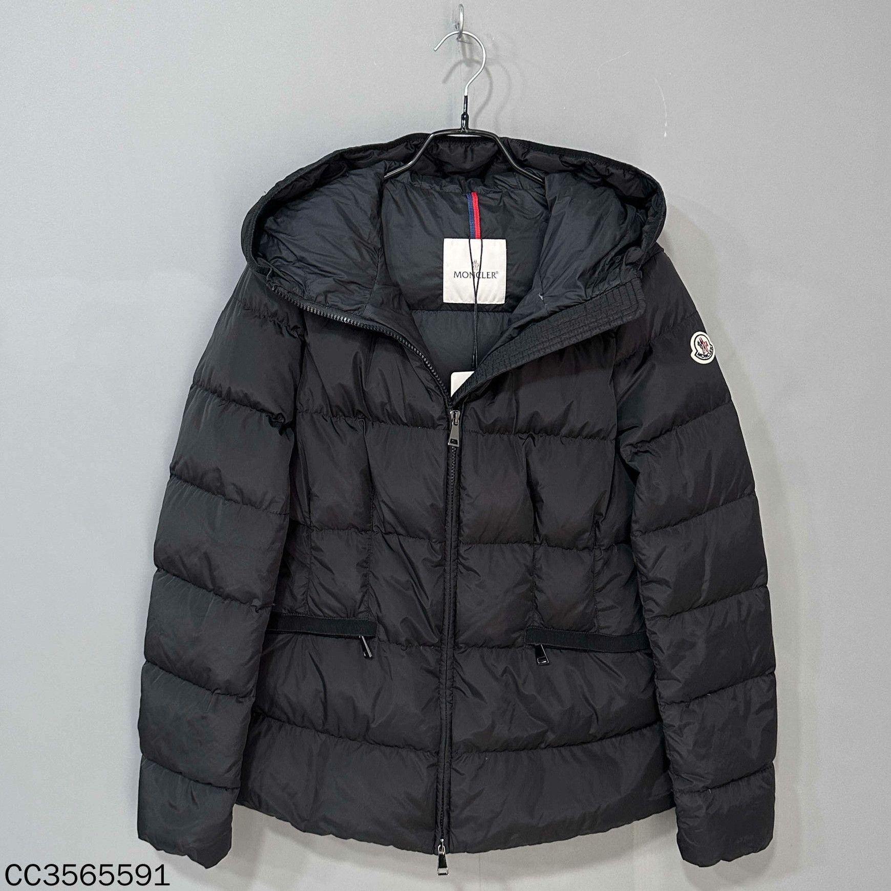 Moncler Moncler Down Black Down Jacket L Women Size L / US 10 / IT 46 - 1 Thumbnail