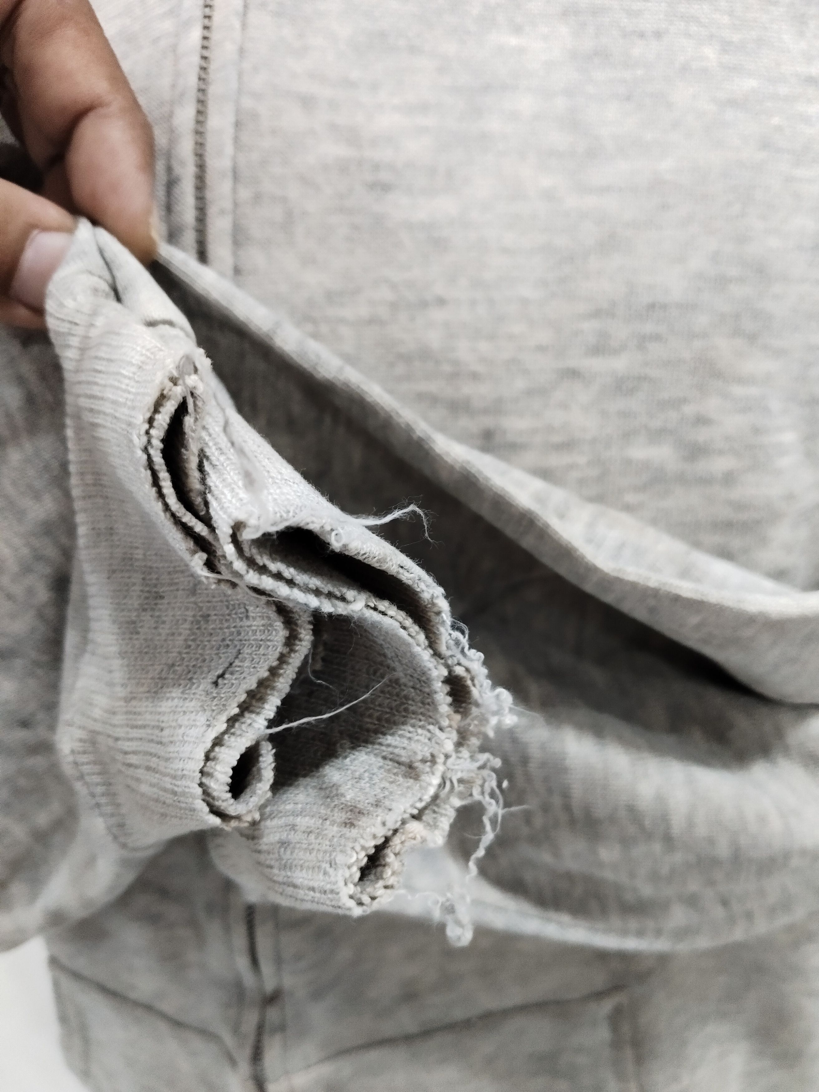 Vintage Vintage 80s Faded and Distressed Kurt Cobain Style Sweater Size US L / EU 52-54 / 3 - 7 Thumbnail