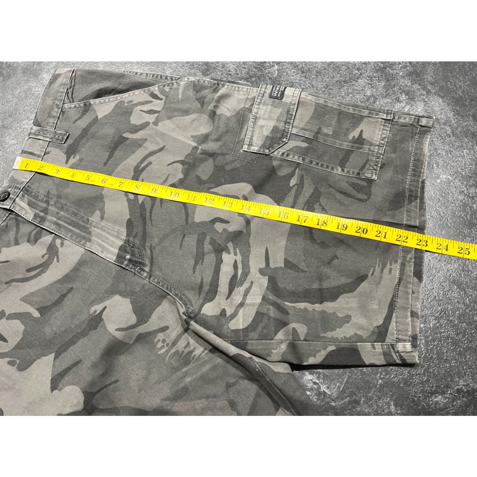 Wrangler VINTAGE Wrangler Cargo Shorts Men Size 36 Camouflage Cotton Gray Men's Size US 36 / EU 52 - 6 Thumbnail