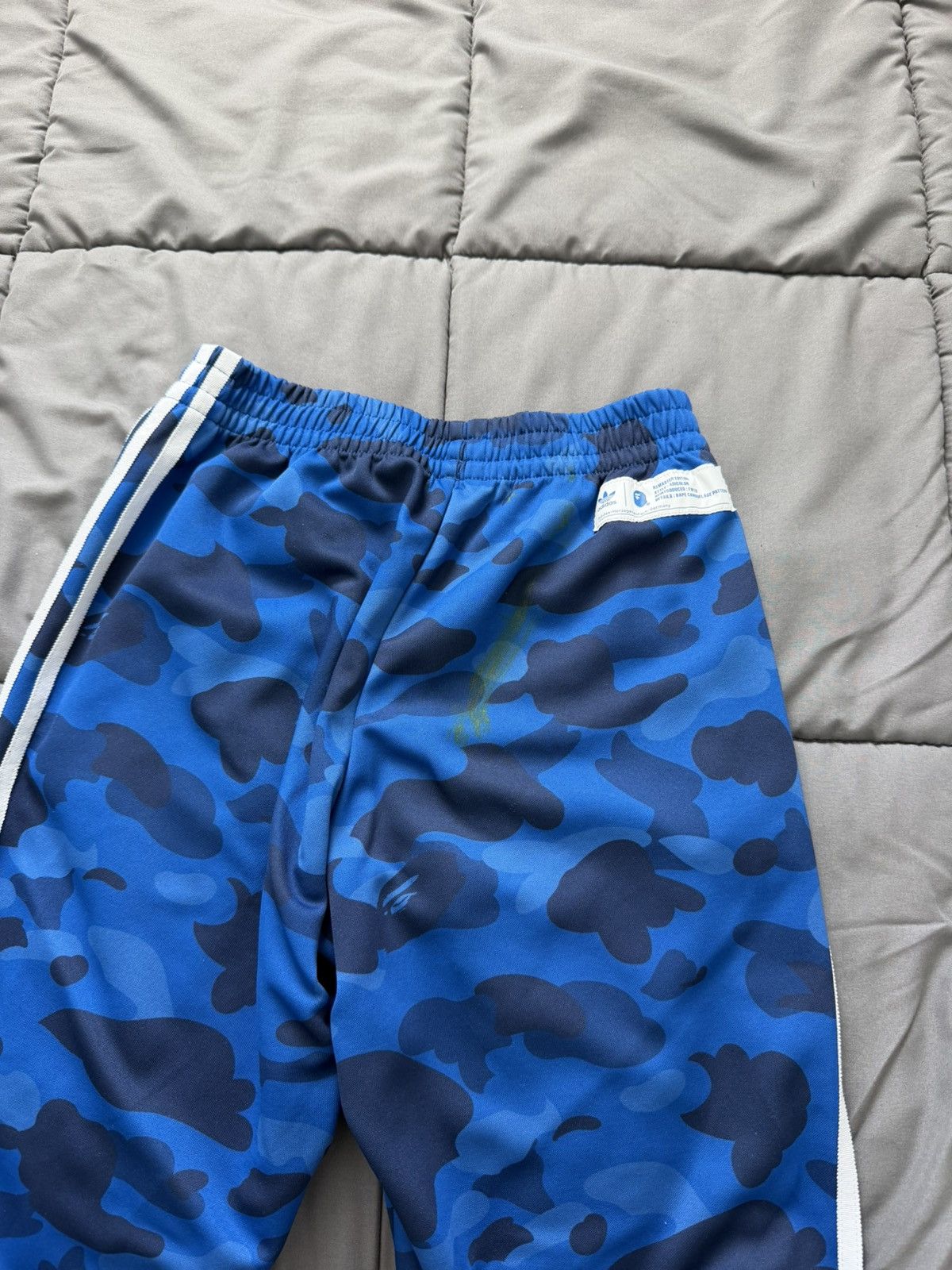 Adidas × Bape Bape Camo Sweatpants Size US 31 - 8 Thumbnail