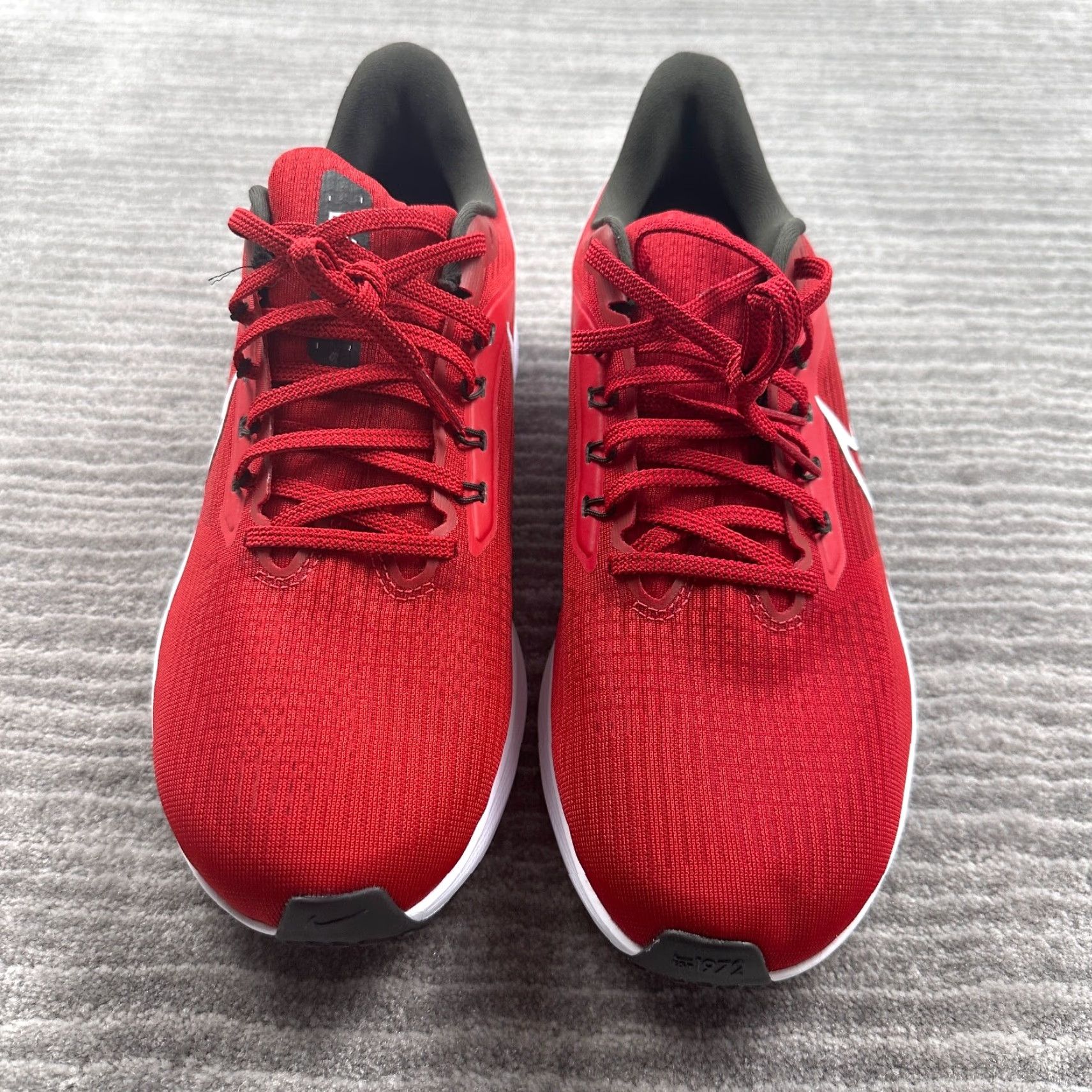 Nike Nike Air Zoom Pegasus 39 Mens 11.5 NFL Tampa Bay Buccaneers Red 2022 Size ONE SIZE - 5 Thumbnail