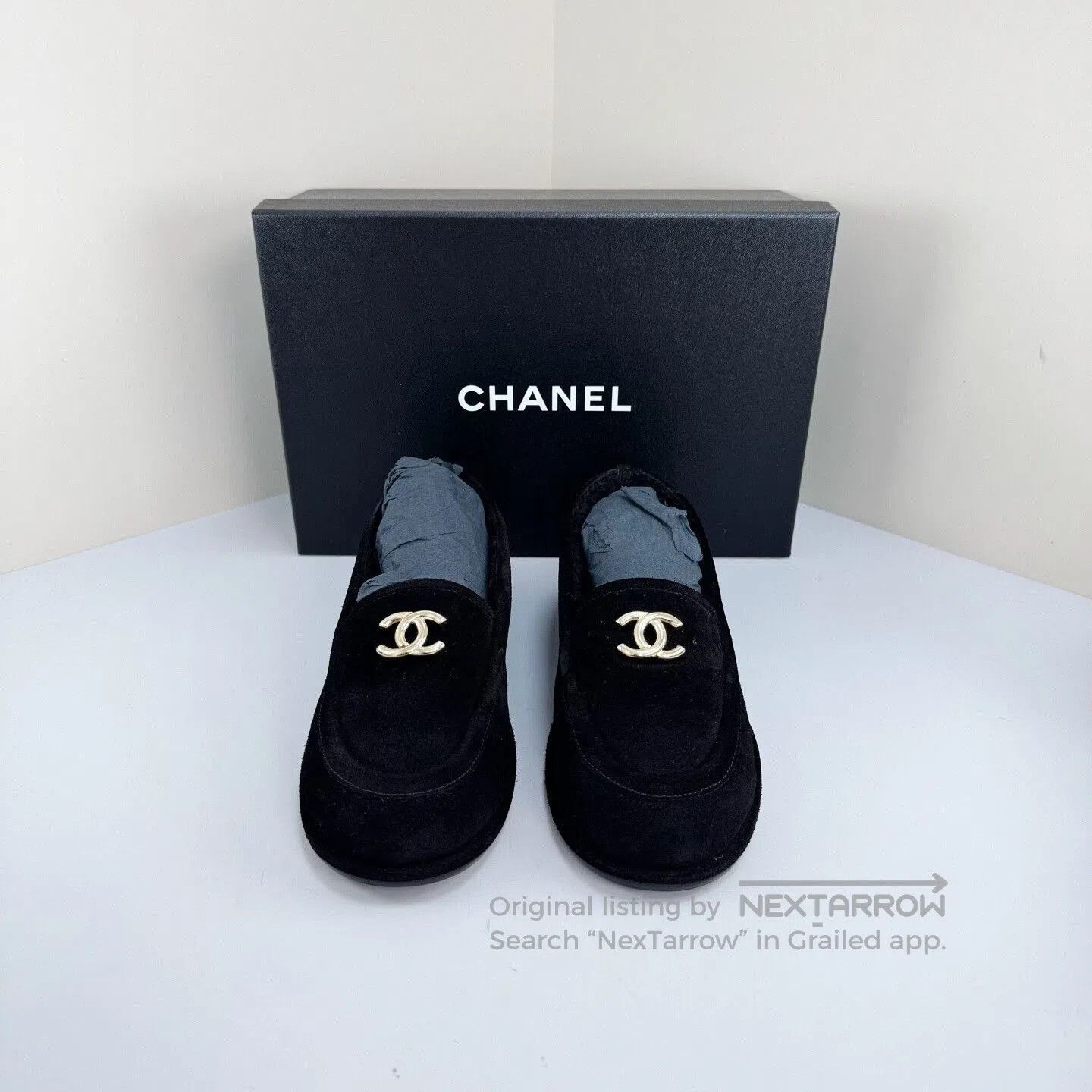 Chanel Chanel Black Gold Suede Loafers Size 38. Size US 7.5 / IT 37.5 - 1 Thumbnail