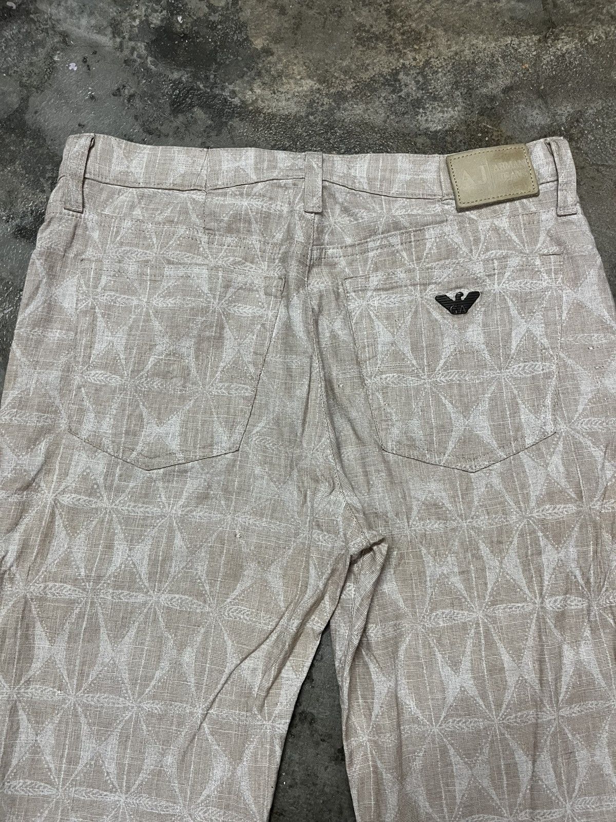 Armani VINTAGE Armani Jeans Italy Geometric All-Over Print Size US 29 - 3 Thumbnail