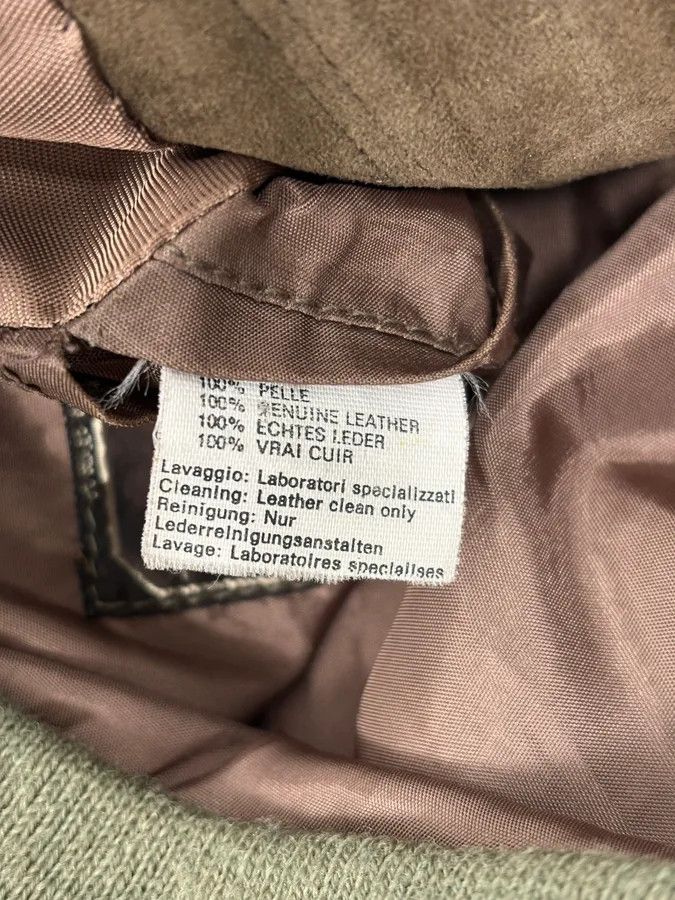 Armani Collezioni 2000s Giorgio Armani Le Collezioni Brown Suede Buttoned Leather Jacket Size US XS / EU 42 / 0 - 11 Thumbnail
