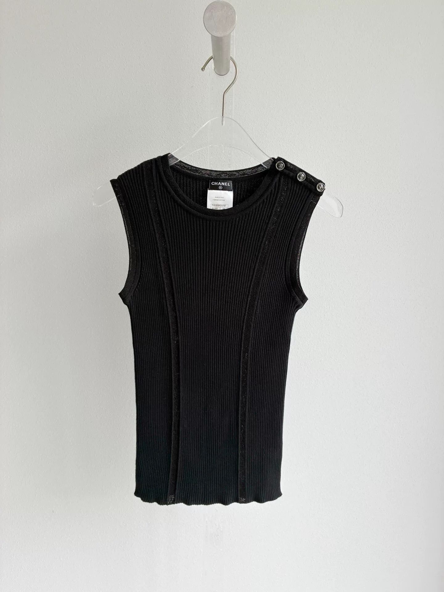 Chanel Chanel Black Knit Sleeveless Vest Size XXS / US 00 / IT 34 - 1 Thumbnail