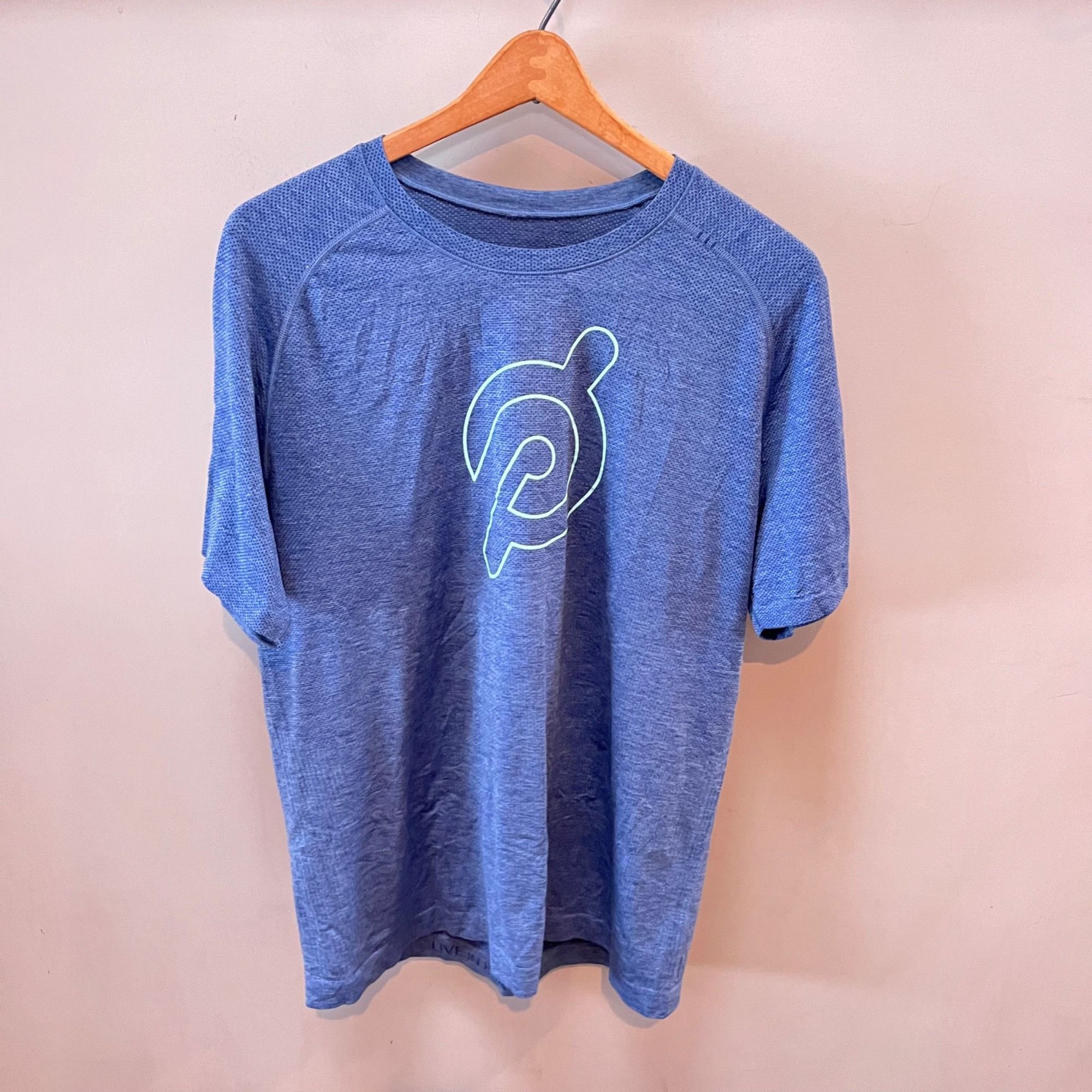 Lululemon × Peloton Lululemon Men's Lululemon X Peloton Blue Shirt- Size L Size US L / EU 52-54 / 3 - 1 Thumbnail