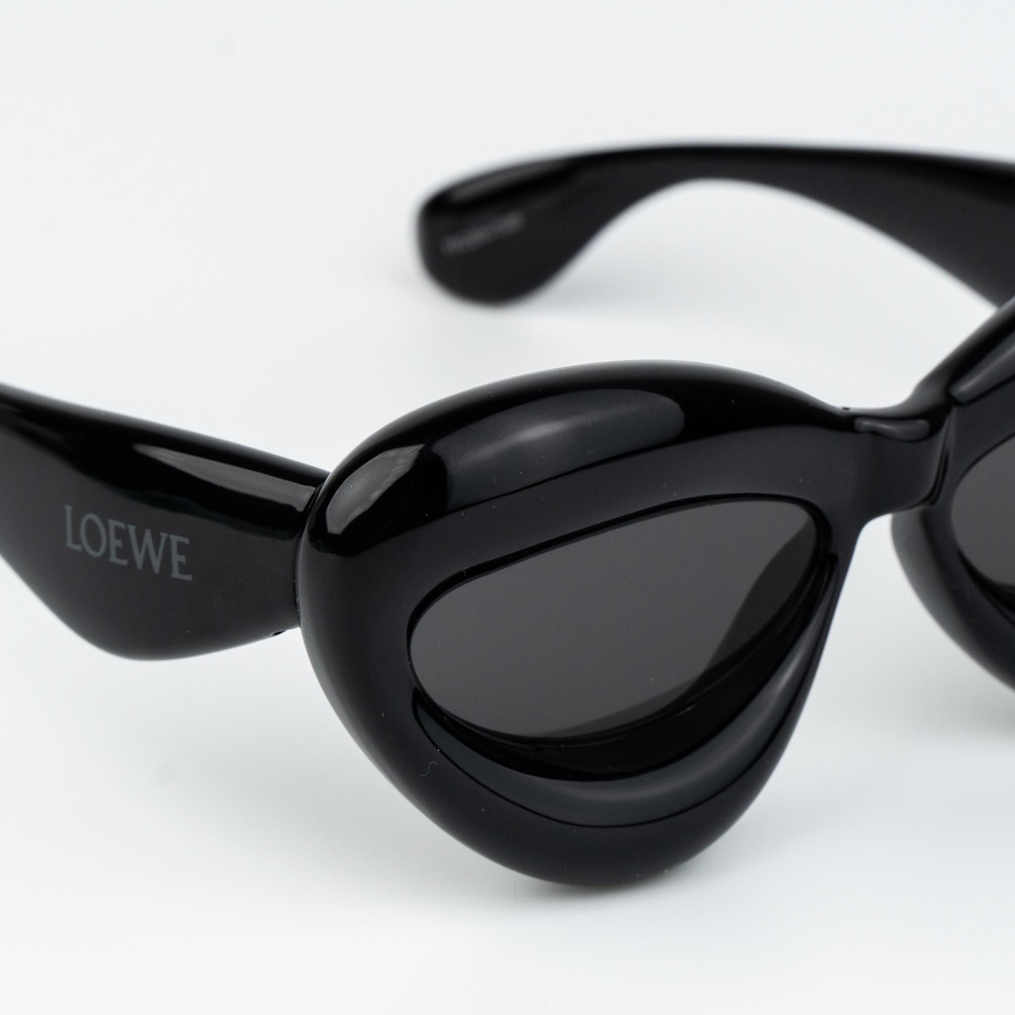 Loewe Loewe INFLATED Women Sunglasses LW40097I 01A NEW AUTHENTIC Size ONE SIZE - 5 Thumbnail