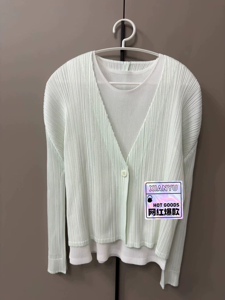 Issey Miyake Issey Miyake size:3 Peacock green pleated cardigan Size XS / US 0-2 / IT 36-38 - 3 Thumbnail