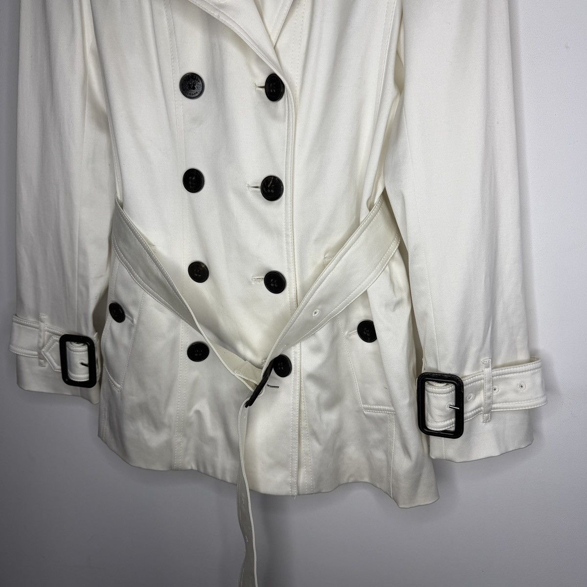 Burberry Burberry Coat Ecru White Belted Avant Garde Double Breasted Size S / US 4 / IT 40 - 5 Thumbnail