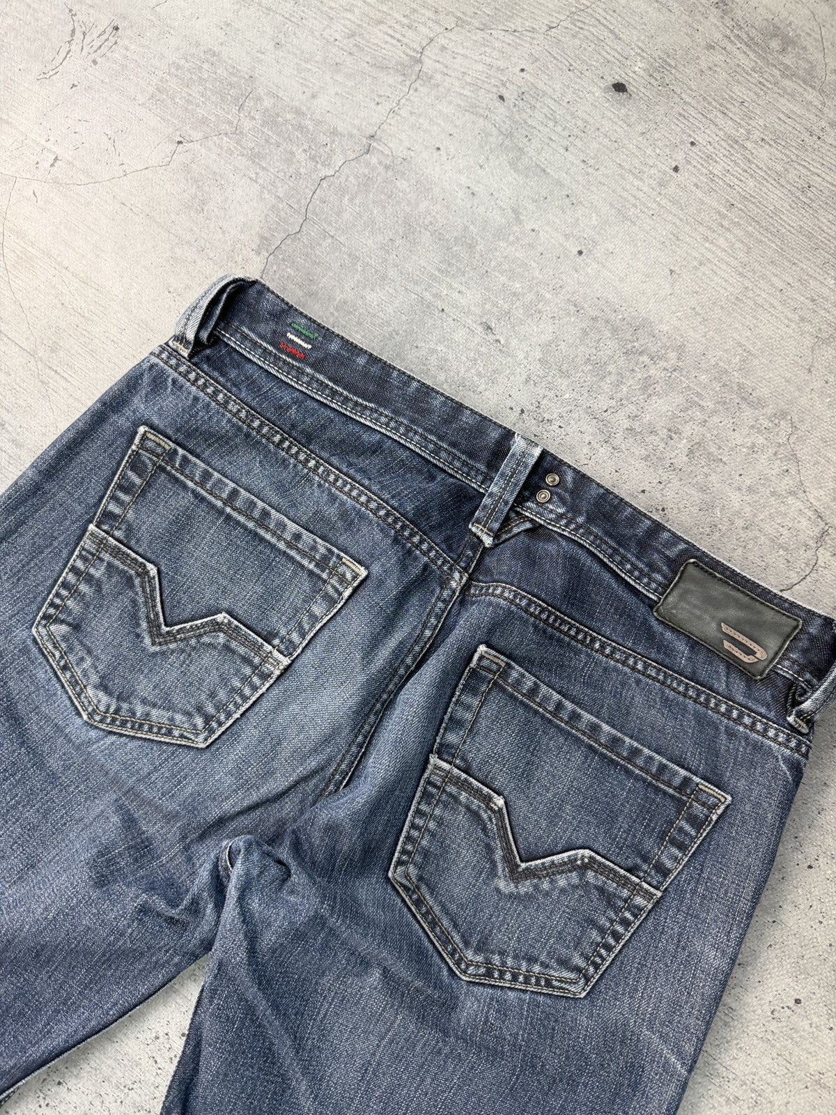 Diesel Vintage Diesel Jeans Distressed Faded Baggy Y2K Size US 32 / EU 48 - 4 Thumbnail