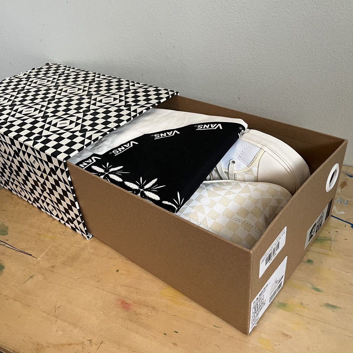 Vans Taka Hayashi OG Style 24 LX Size US 9 / EU 42 - 18 Thumbnail
