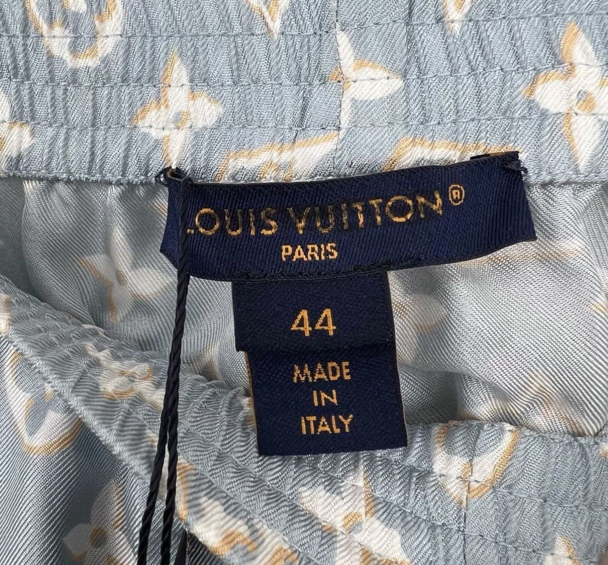 Louis Vuitton Louis Vuitton LV Blue Monogram Silk Shorts K12 Size US 30 / EU 46 - 3 Thumbnail