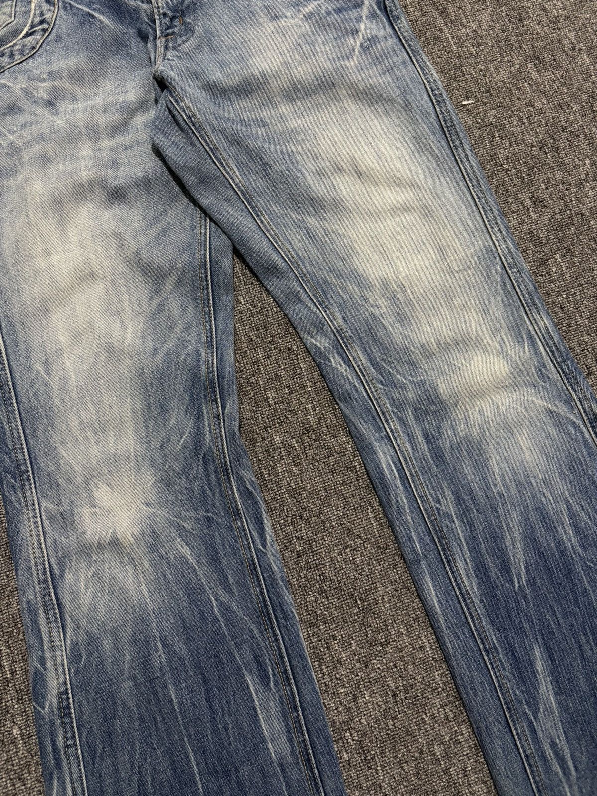 Tornado Mart semantic design jeans flare mudwash lgb kmrii Size US 32 / EU 48 - 2 Thumbnail