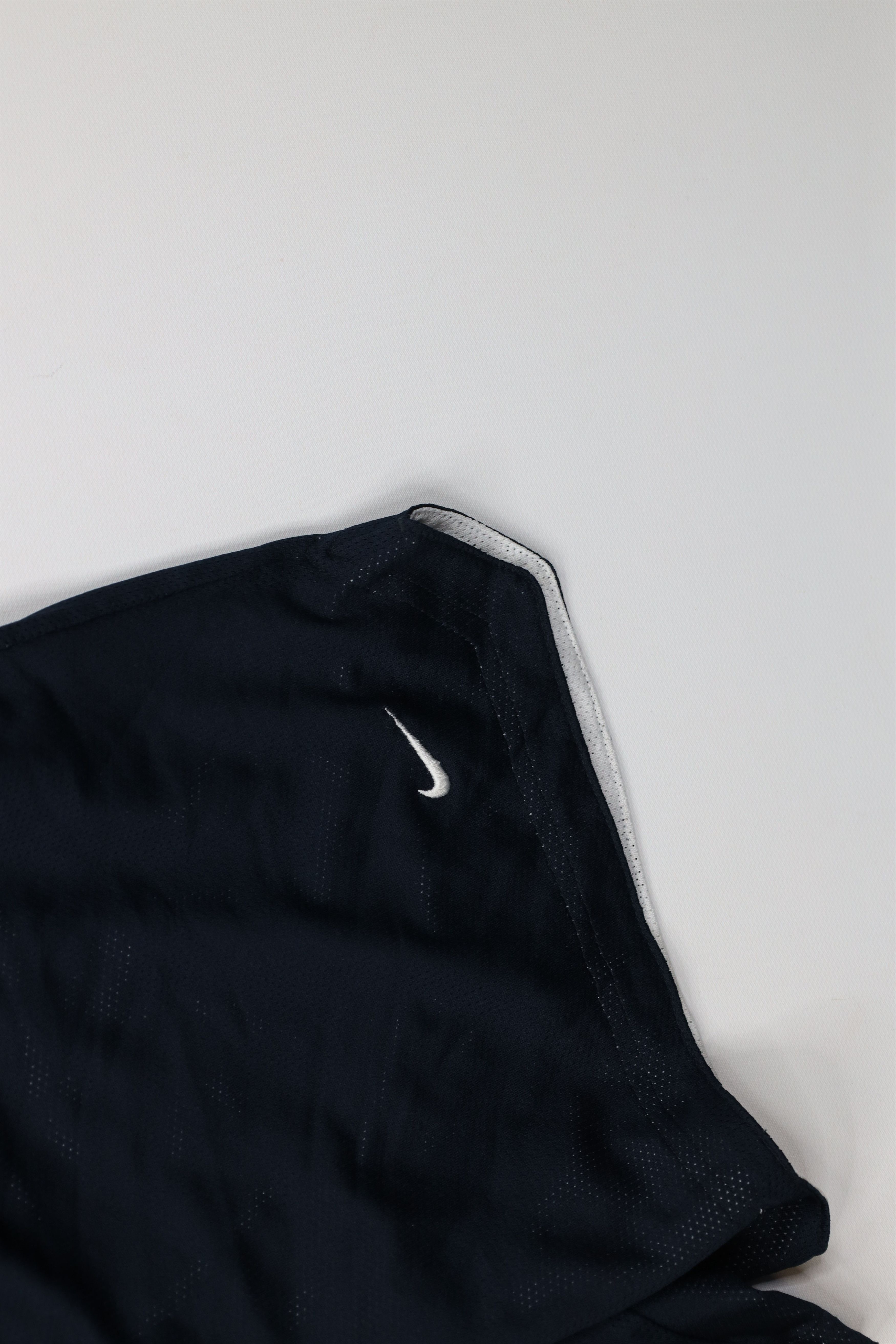 Nike Vintage Nike Reversible Mini Swoosh Running Soccer Shorts Size 28" / US 6 / IT 42 - 10 Thumbnail