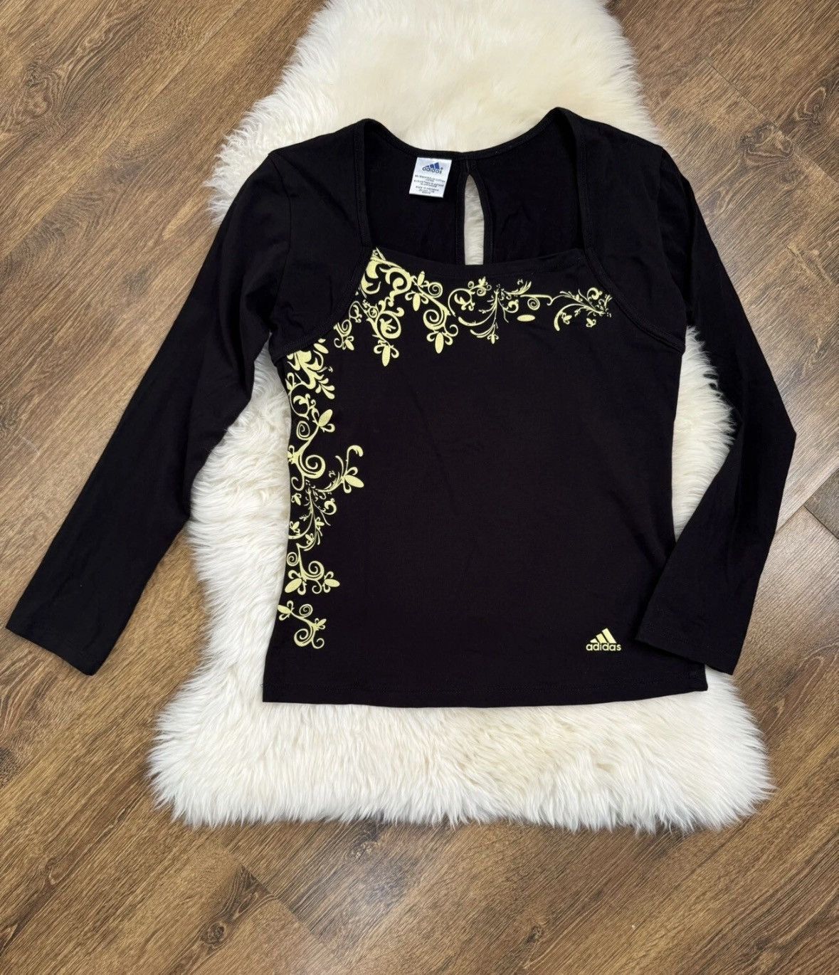 Adidas Adidas Women's Graphic Long Sleeve blouse vintage Size XL / US 12-14 / IT 48-50 - 1 Thumbnail