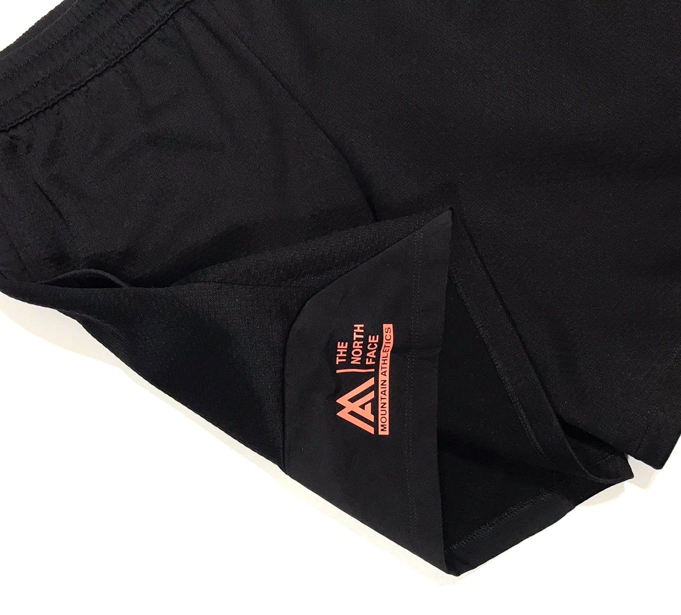 The North Face The North Face Mountain Athletic Shorts Men’s M Black Size US 32 / EU 48 - 4 Thumbnail