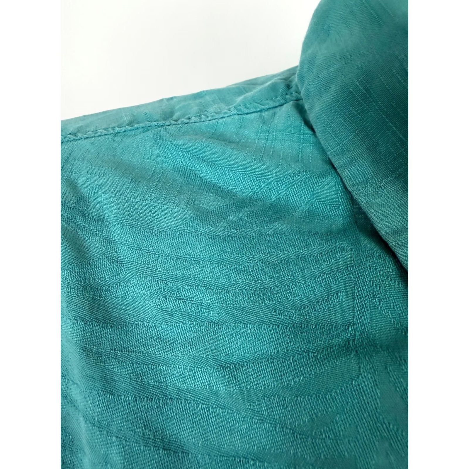 Tommy Bahama VINTAGE Tommy Bahama Shirt Men Medium Palm Frond Silk Jacquard Hawaiian Aloha Minimal Shirt Mens Medium Blue Silk Jacquard Beach Hawaii 90s Size US M / EU 48-50 / 2 - 5 Thumbnail