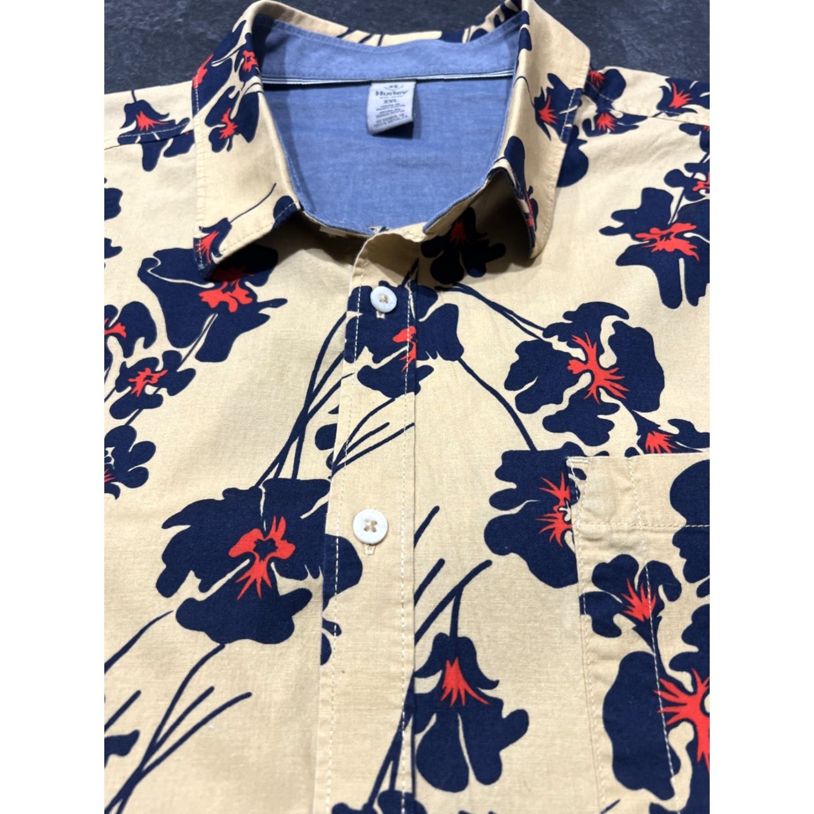 Hurley Hurley Shirt Button Front Hawaiian Stretch Floral 2XL Beige Men Short Sleeve Button-Up Shirt Tan Print Regular Collar Spread Size US XXL / EU 58 / 5 - 4 Thumbnail