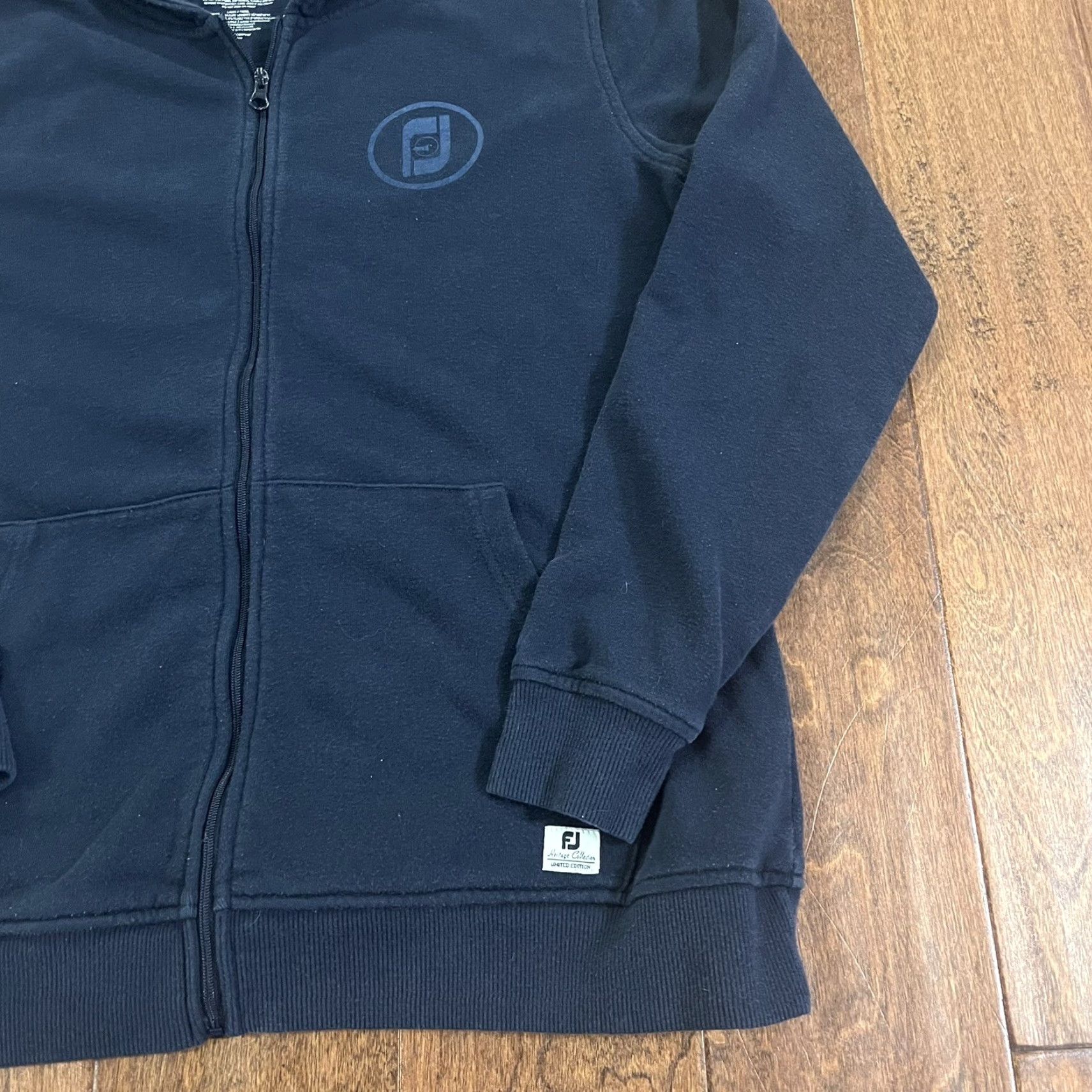 Footjoy Footjoy Womens Hoodie Heritage Collection Zip Sweatshirt Navy Blue Knit Logo Zipper Full Zip Activewear M Regular Women’s Hoodie Size M / US 6-8 / IT 42-44 - 3 Thumbnail