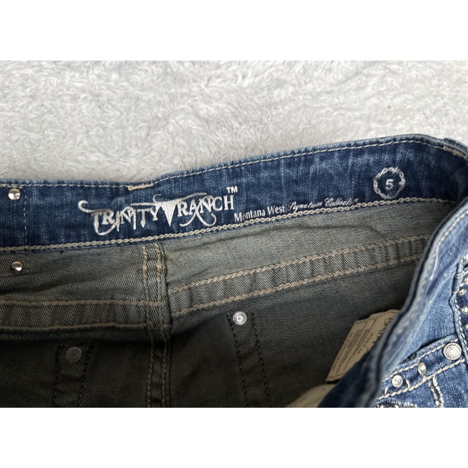 Vintage Trinity Ranch Jeans Bootcut Junior 5 Blue Mid Rise Embroidered Rhinestone Studded Embellished 29x34 Casual Western Cowboy Womens Size 27" / US 4 / IT 40 - 6 Thumbnail