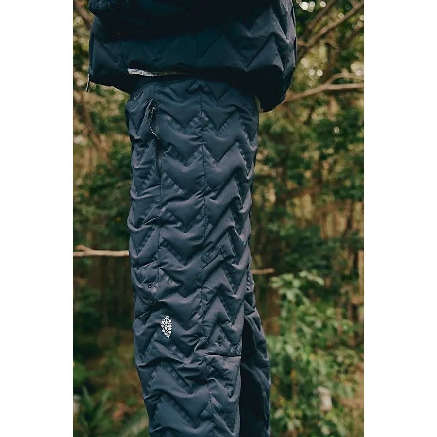 Free People NWT Gettin Lost Packable Quilted Ski Pants $268 SMALL Black Size 28" / US 6 / IT 42 - 4 Thumbnail