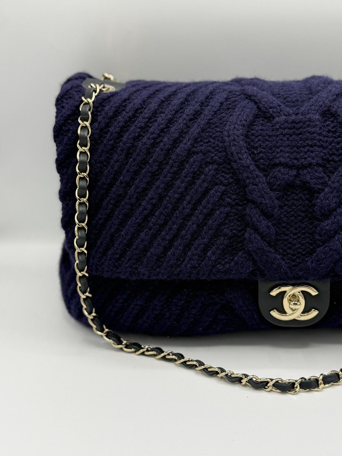 Chanel RARE XXL Chanel Knit Purple - luggage Flap bag Size ONE SIZE - 3 Thumbnail